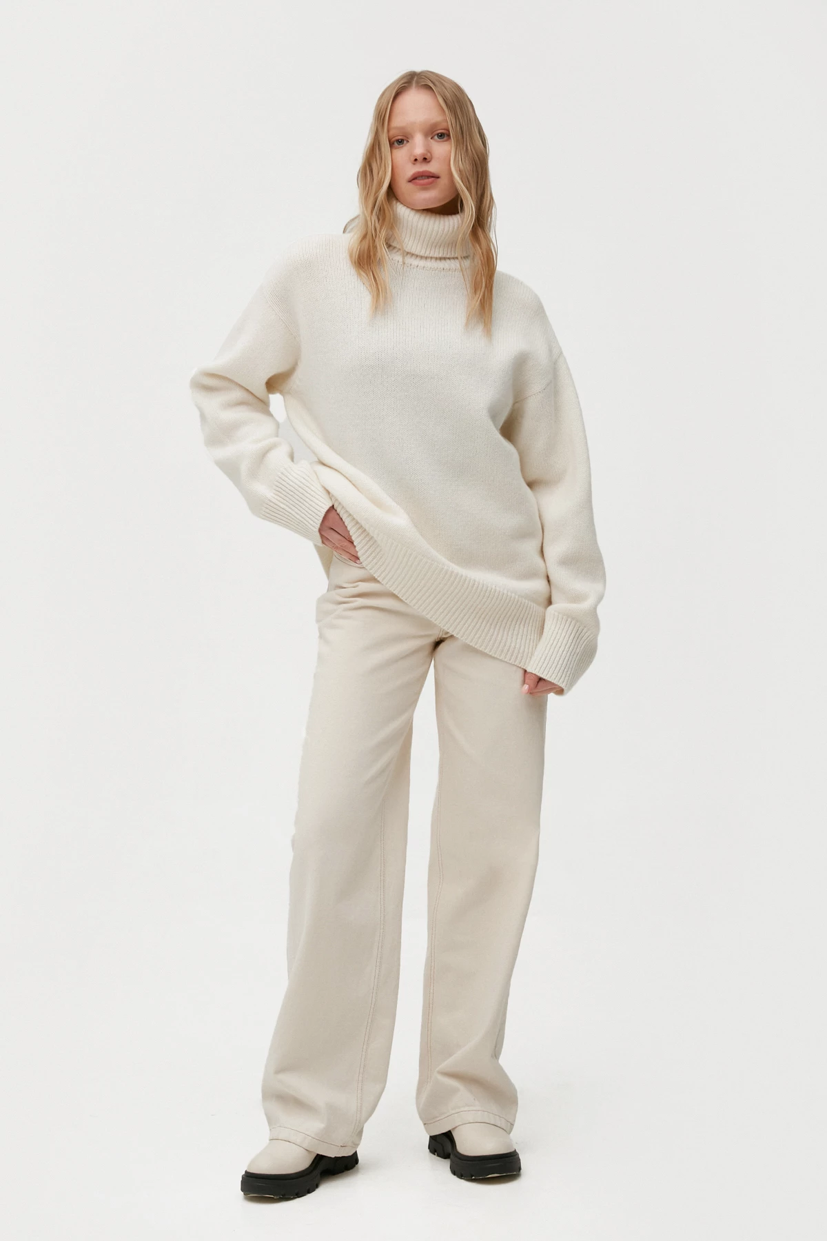 Cashmere milky high neck loose-fit sweater, photo 3