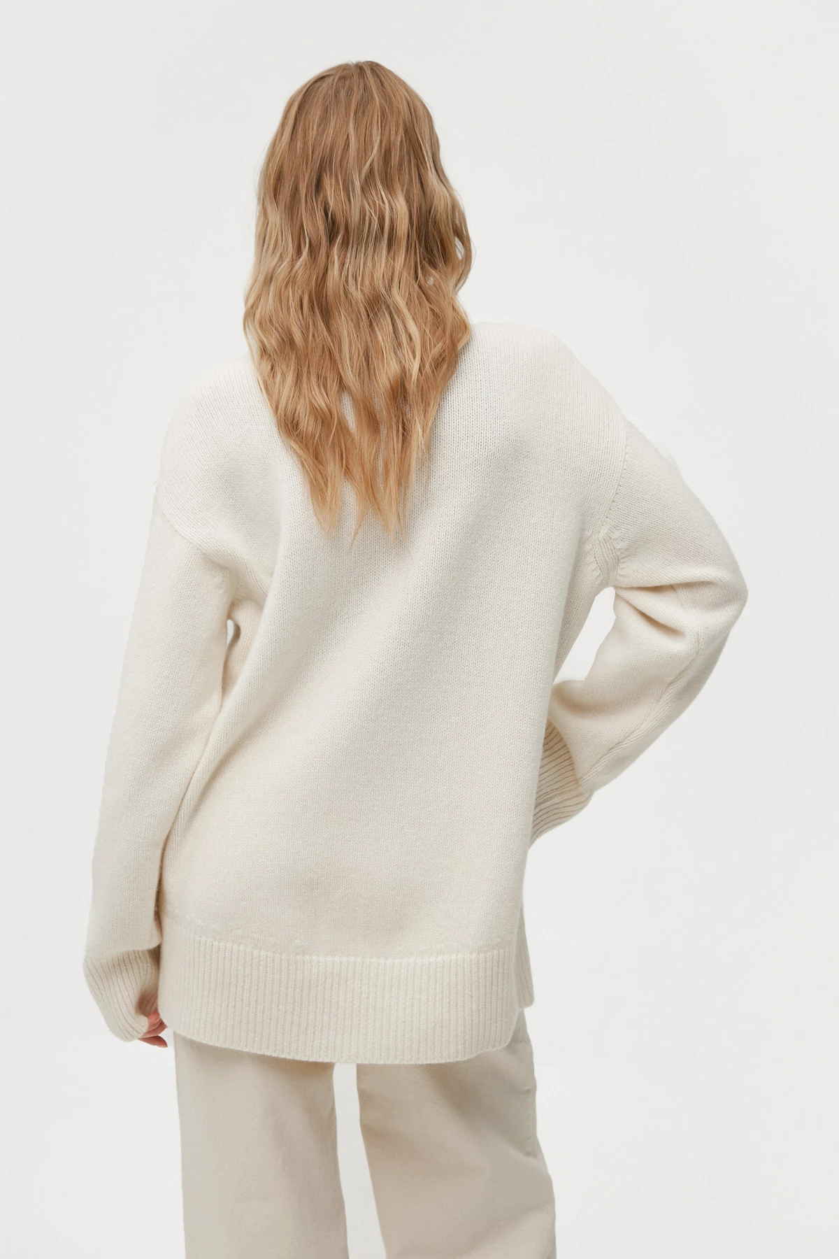 Cashmere milky high neck loose-fit sweater, photo 5
