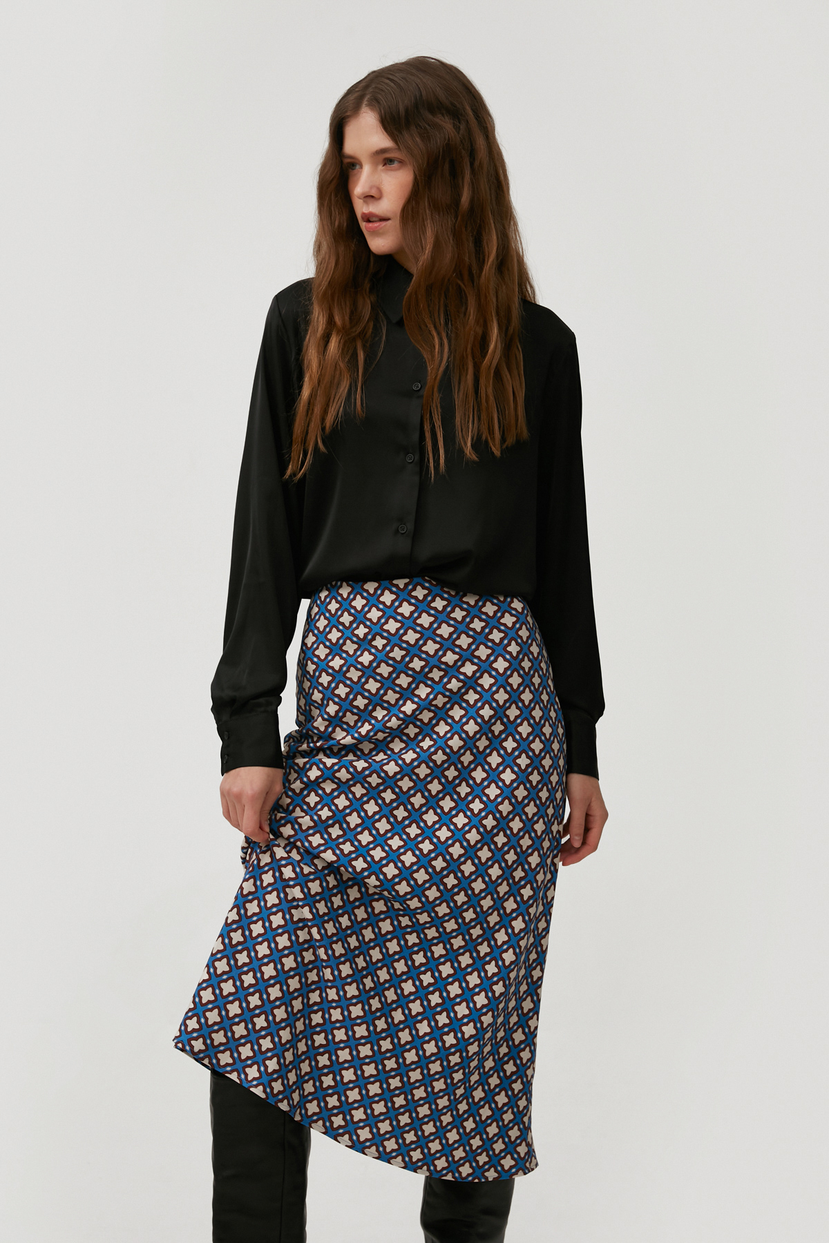Blue midi tencel skirt with geometric print, photo 3