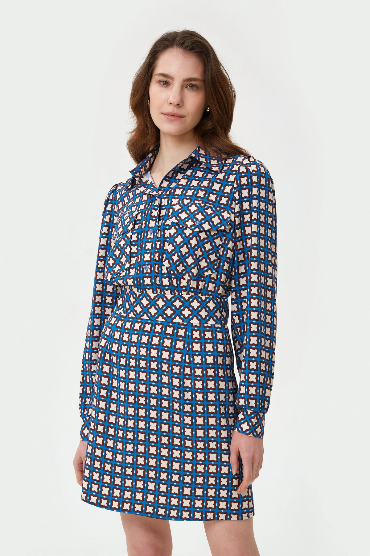 Blue short tencel dress with shirt collar in geometric print, photo 1