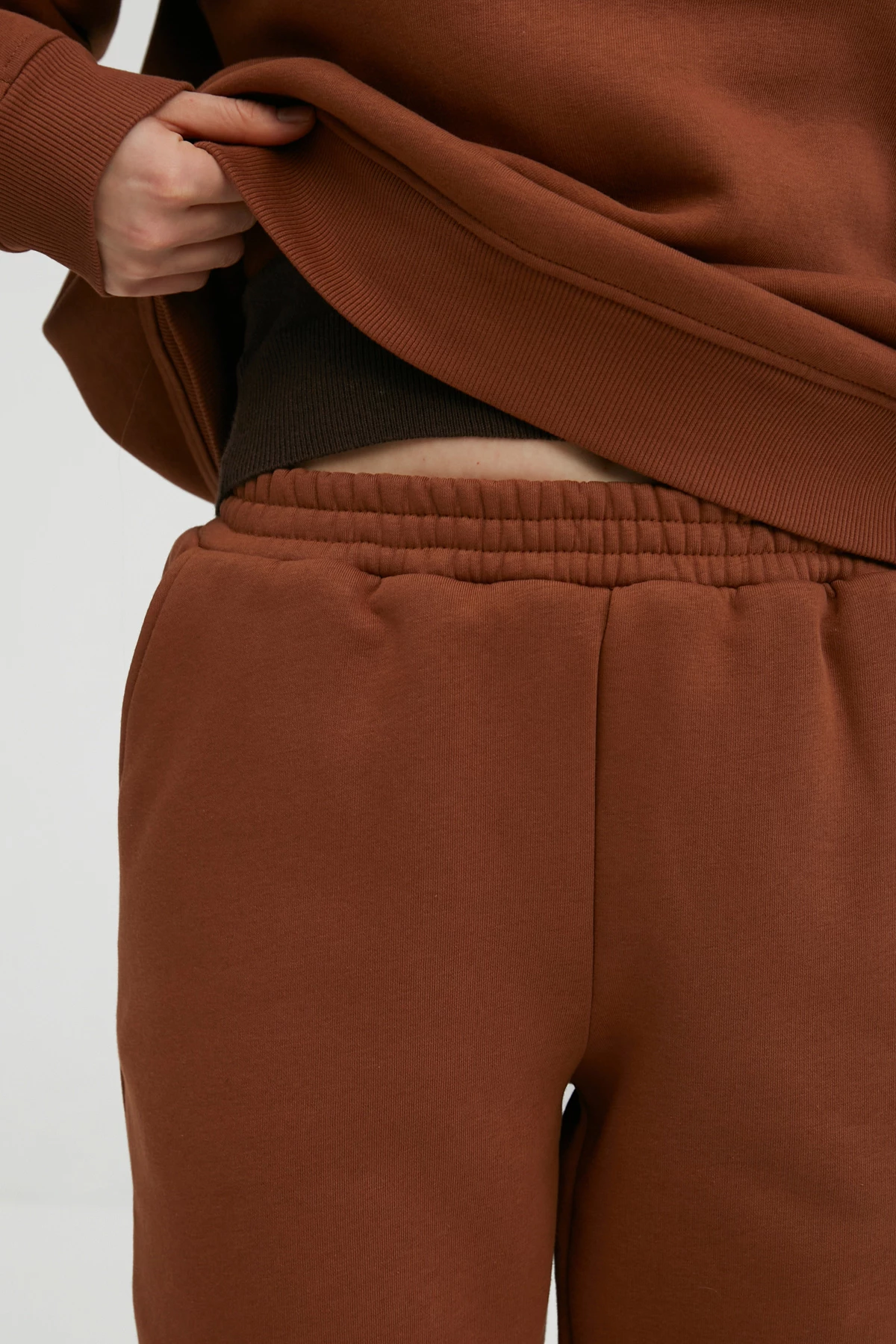 Chocolate cropped jersey joggers with fleece, photo 5