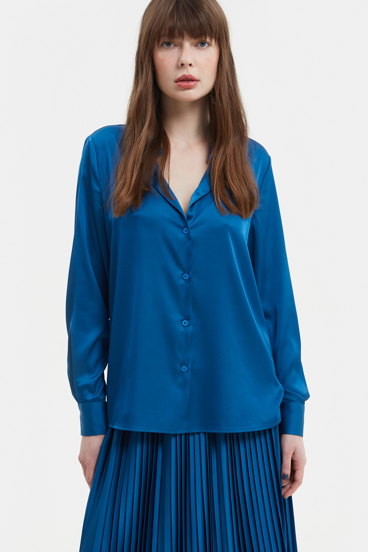 Electric blue loose-fit satin shirt, photo 4