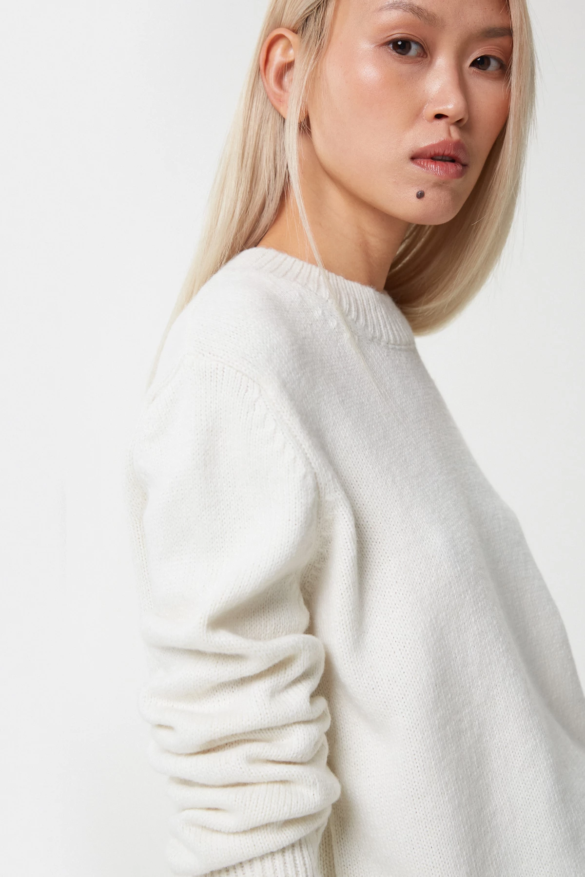Milk knitted basic sweater with wool, photo 5