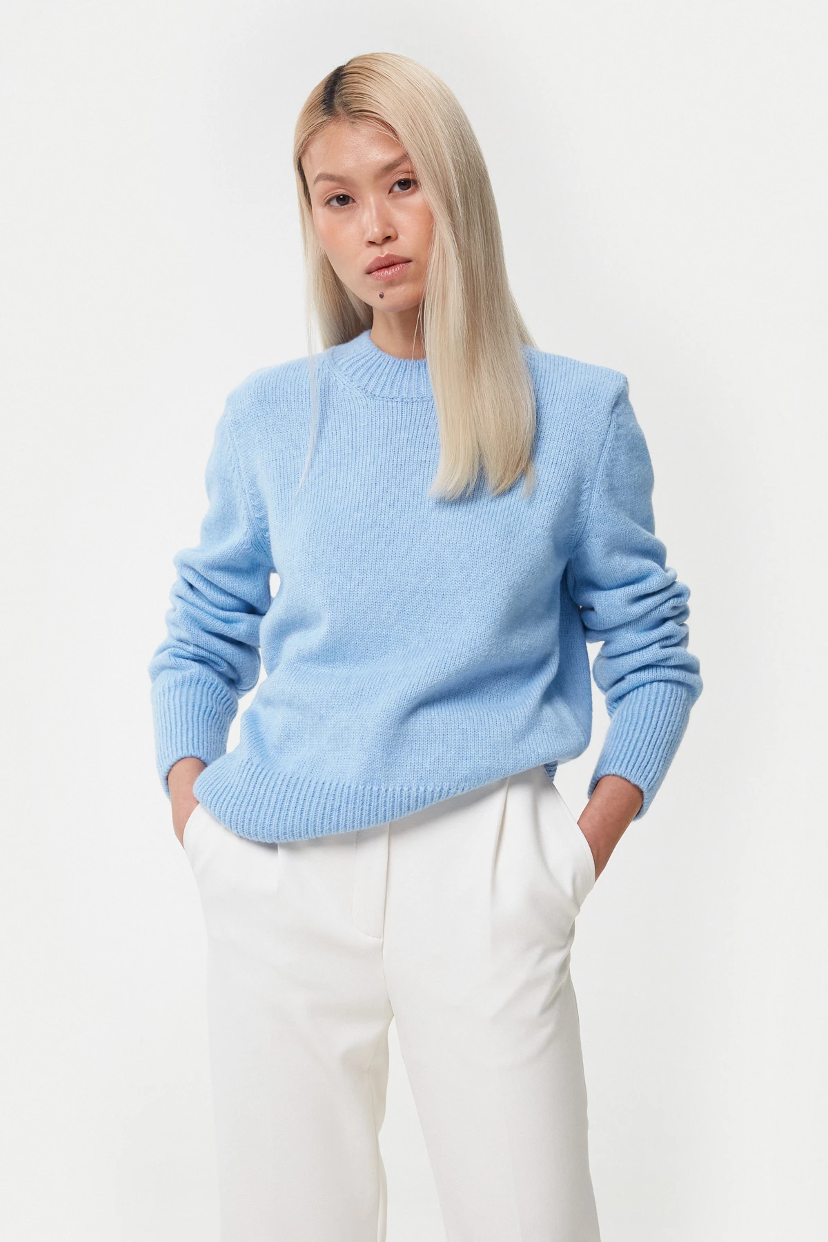 Блакитний в'язаний базовий светр з вовни, фото 1