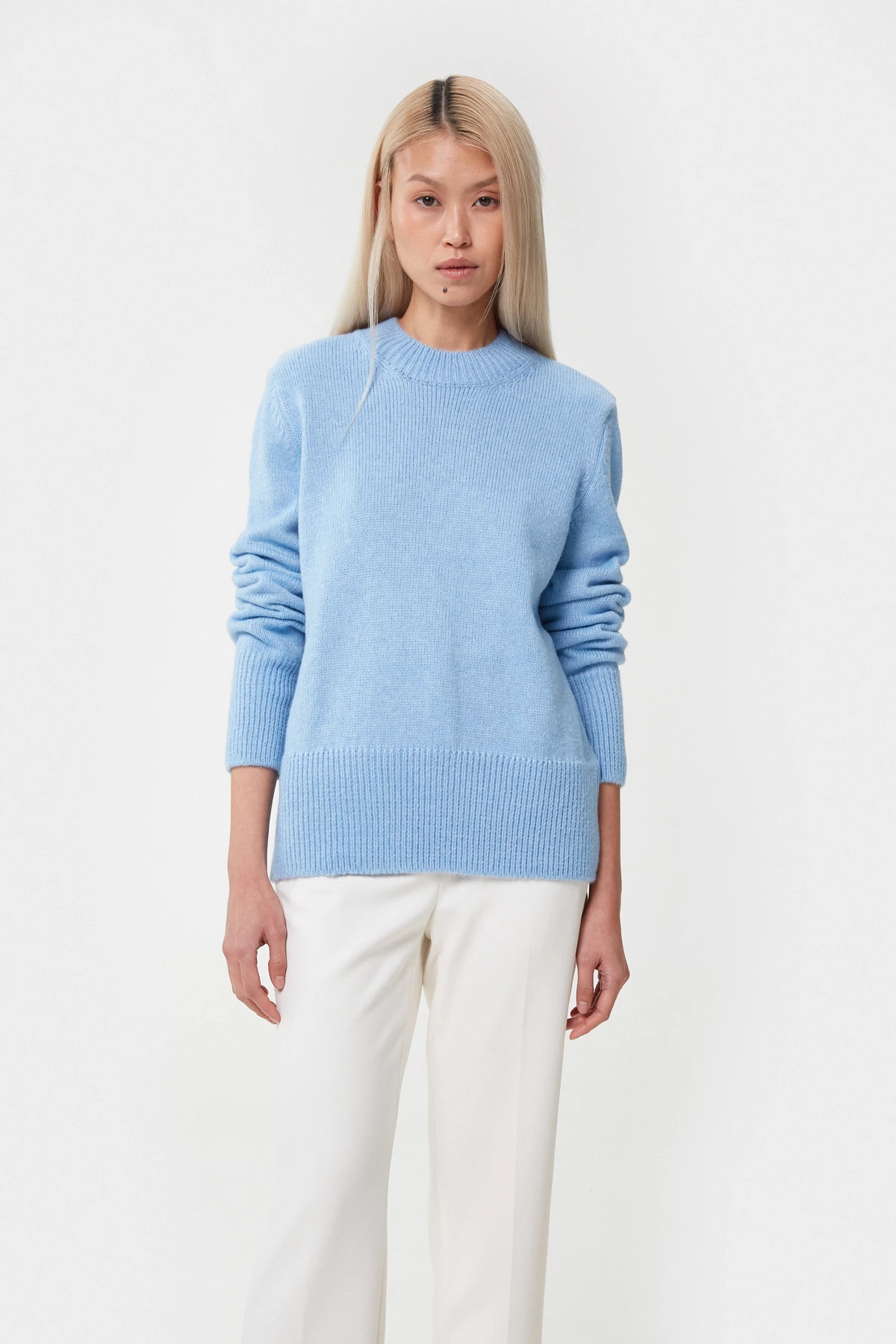 Блакитний в'язаний базовий светр з вовни, фото 2