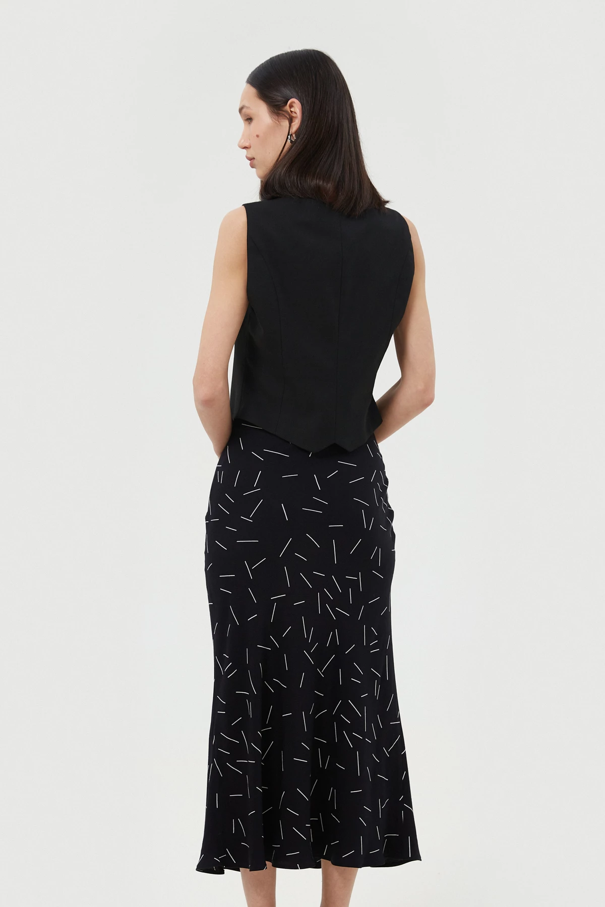 Черная юбка миди в геометричный принт из вискозы, фото 4