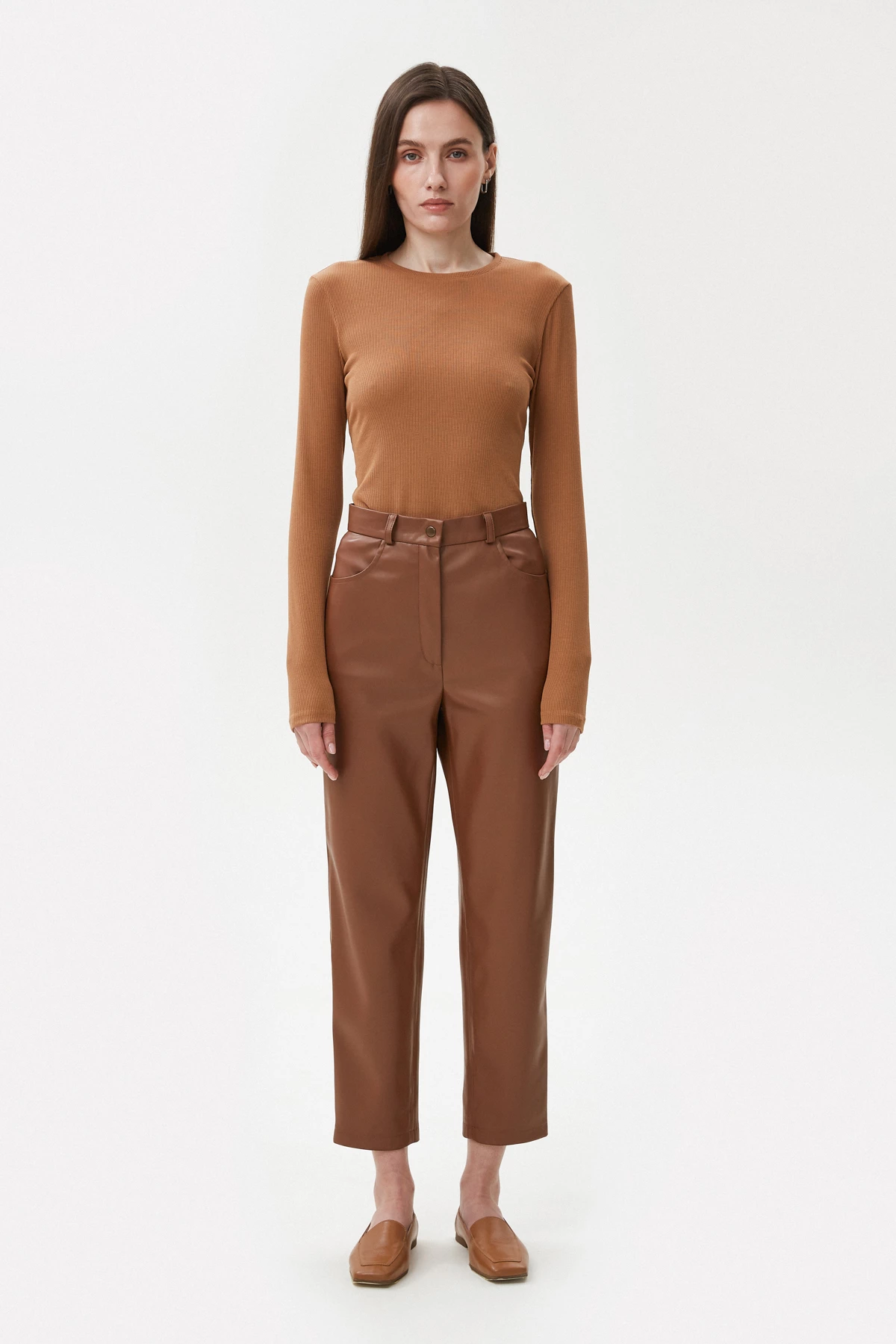 Brown cropped pants made of eco-leather, photo 1