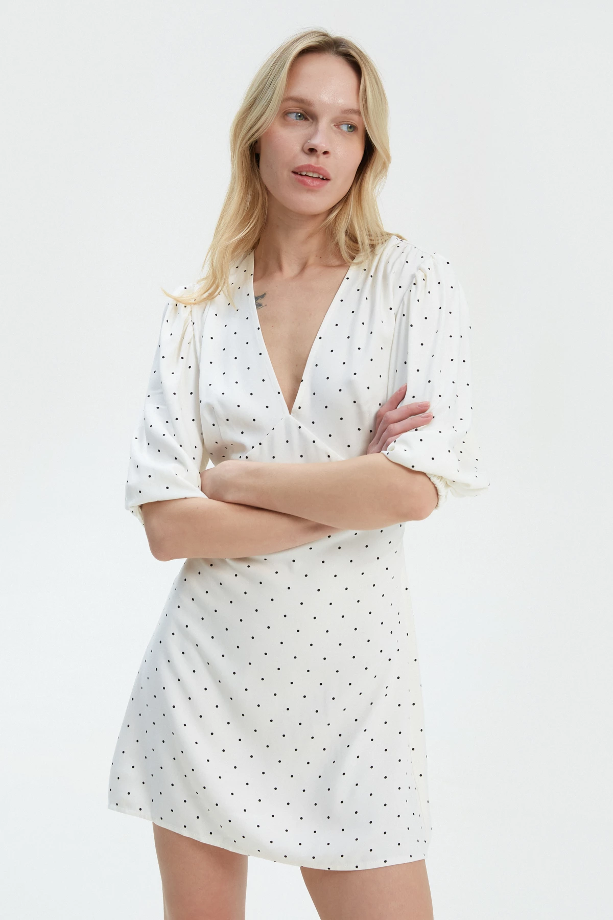 Milky viscose short dress with polka dot print, photo 3