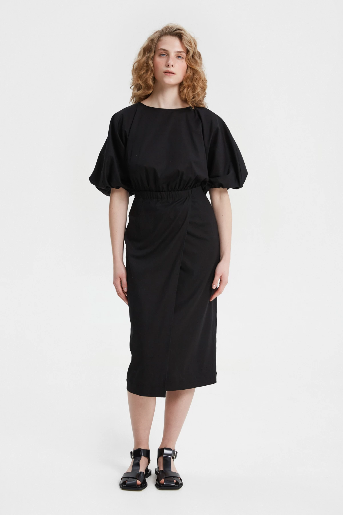 Black midi dress with voluminous top made of shirt fabric , photo 2