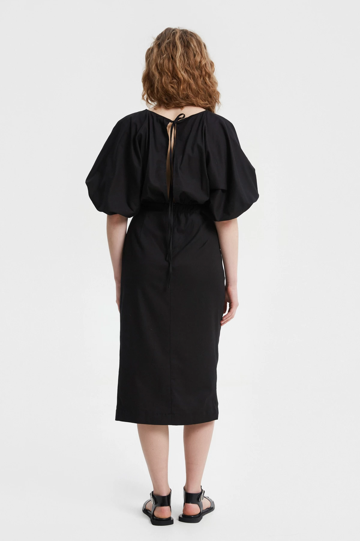Black midi dress with voluminous top made of shirt fabric , photo 4