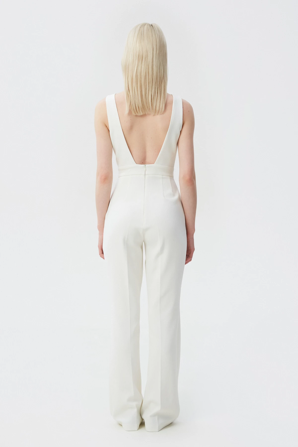 Milky jumpsuit with an open back, photo 4
