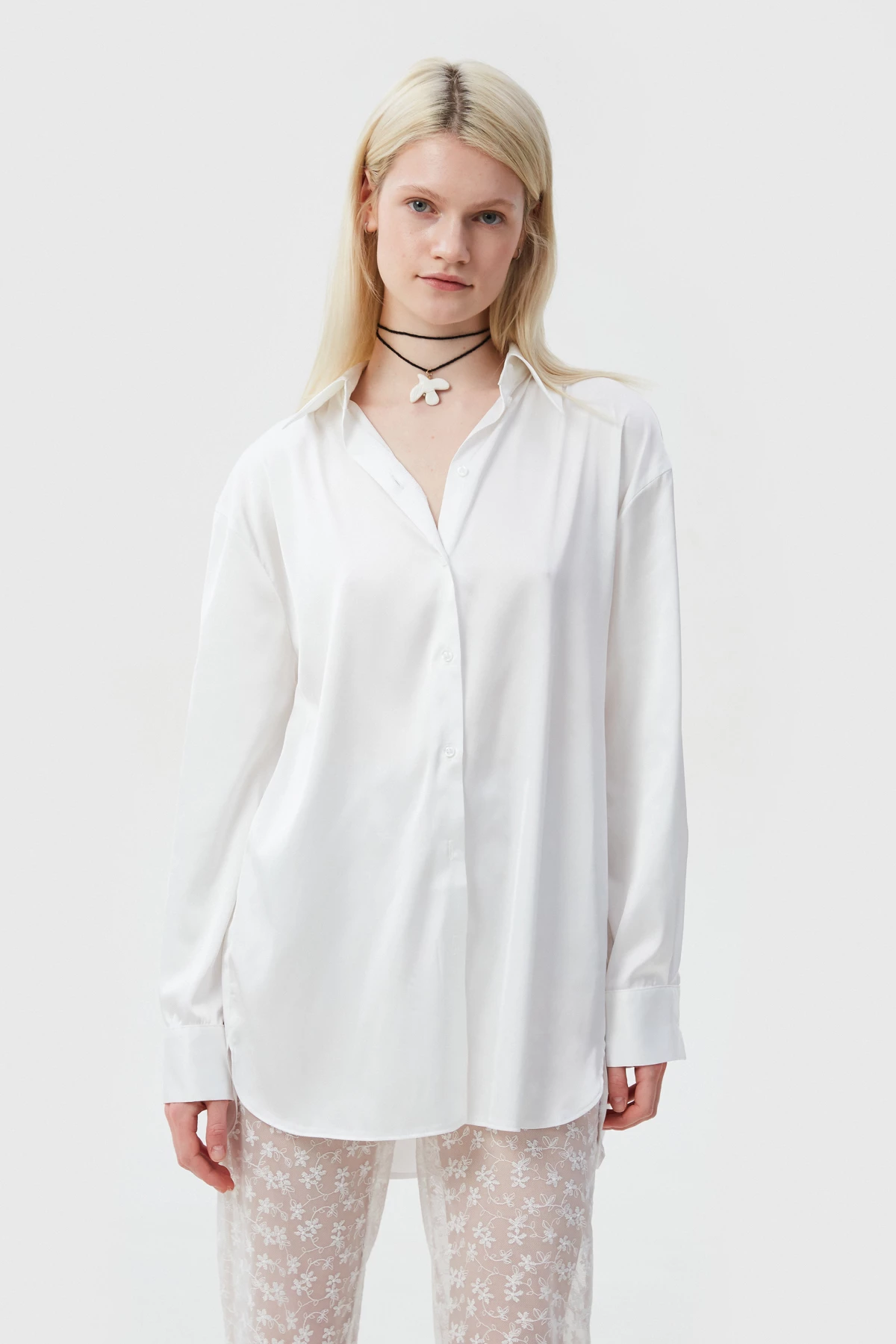 Milky loose-fit elongated satin shirt, photo 1