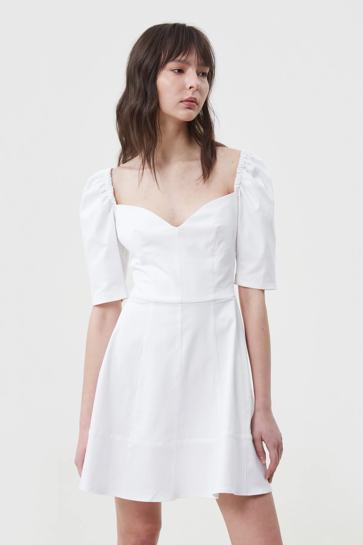 Біла коротка сукня з котону, фото 1
