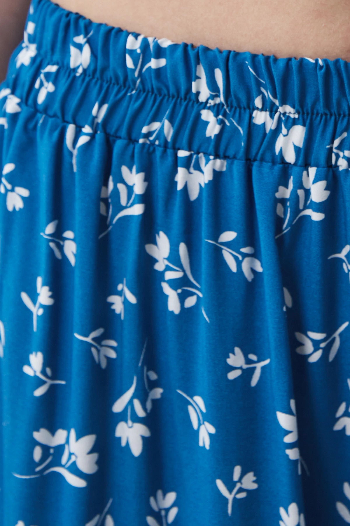 Blue viscose midi skirt in floral print, photo 3