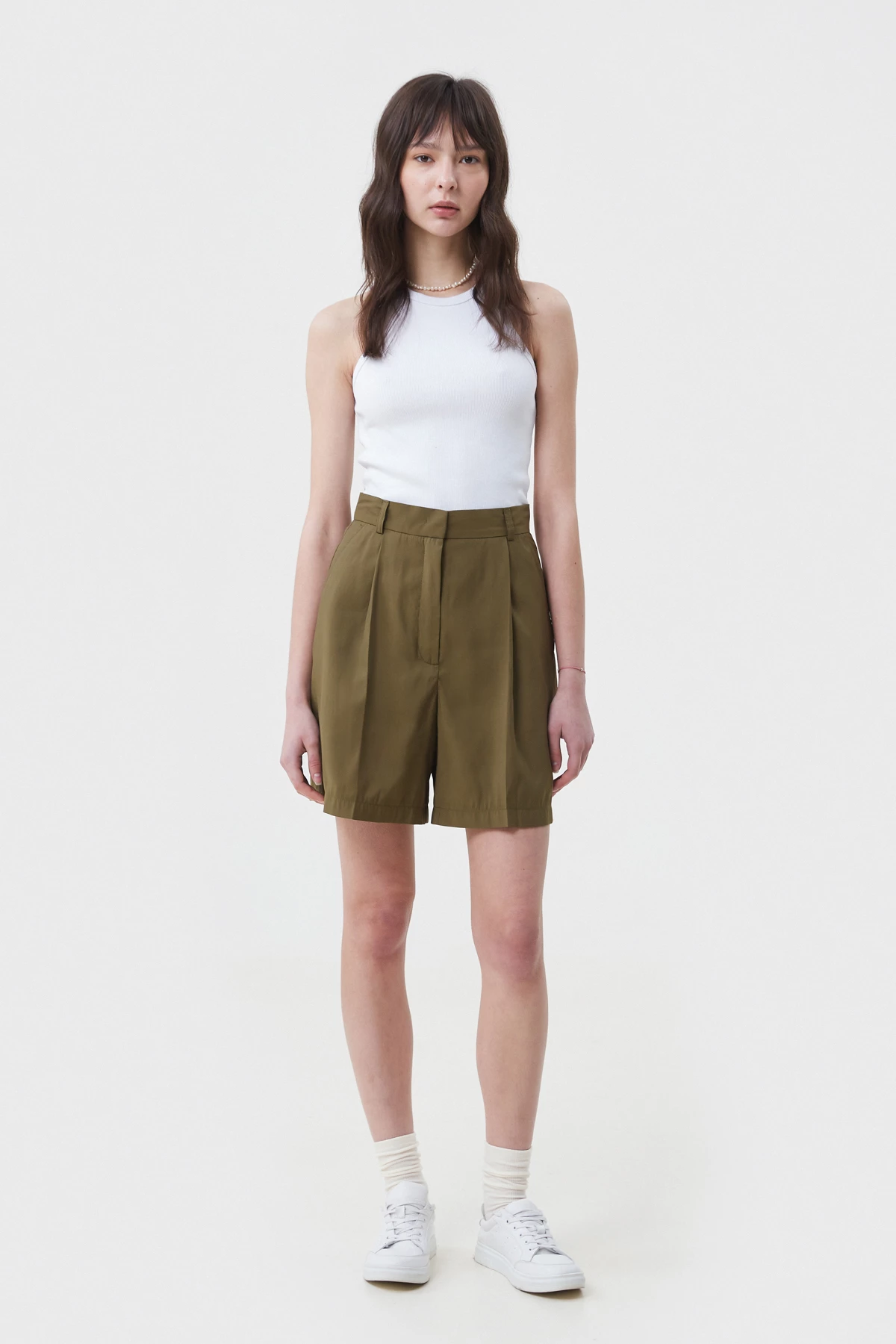 Loose-fit khaki shorts made of suit fabric with viscose, photo 2