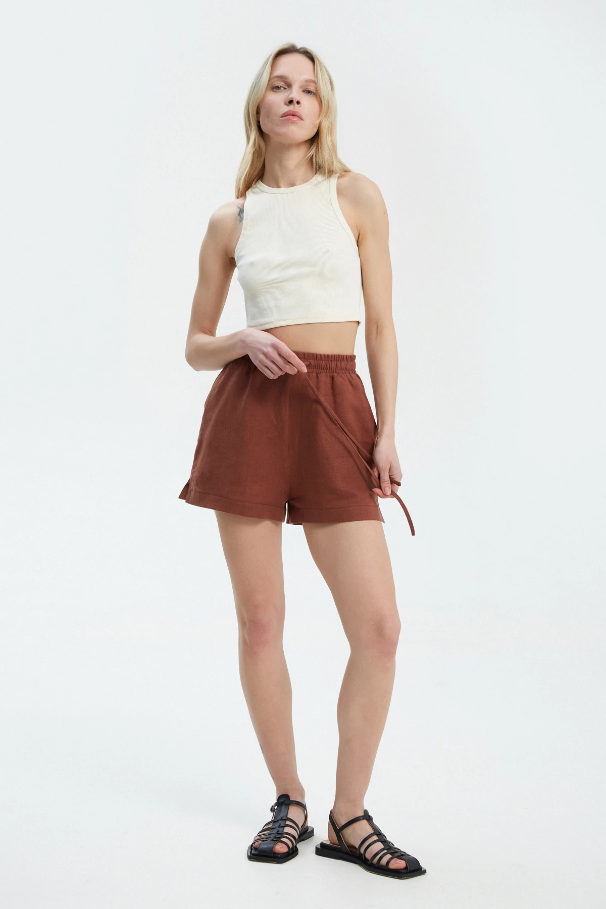 Milky cotton crop top with an oval neckline, photo 2