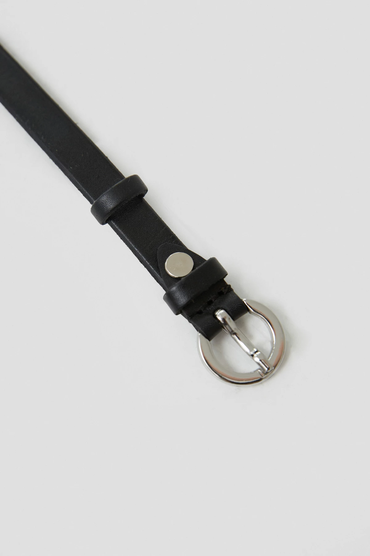 Black leather belt with semicircular silver buckle, photo 1