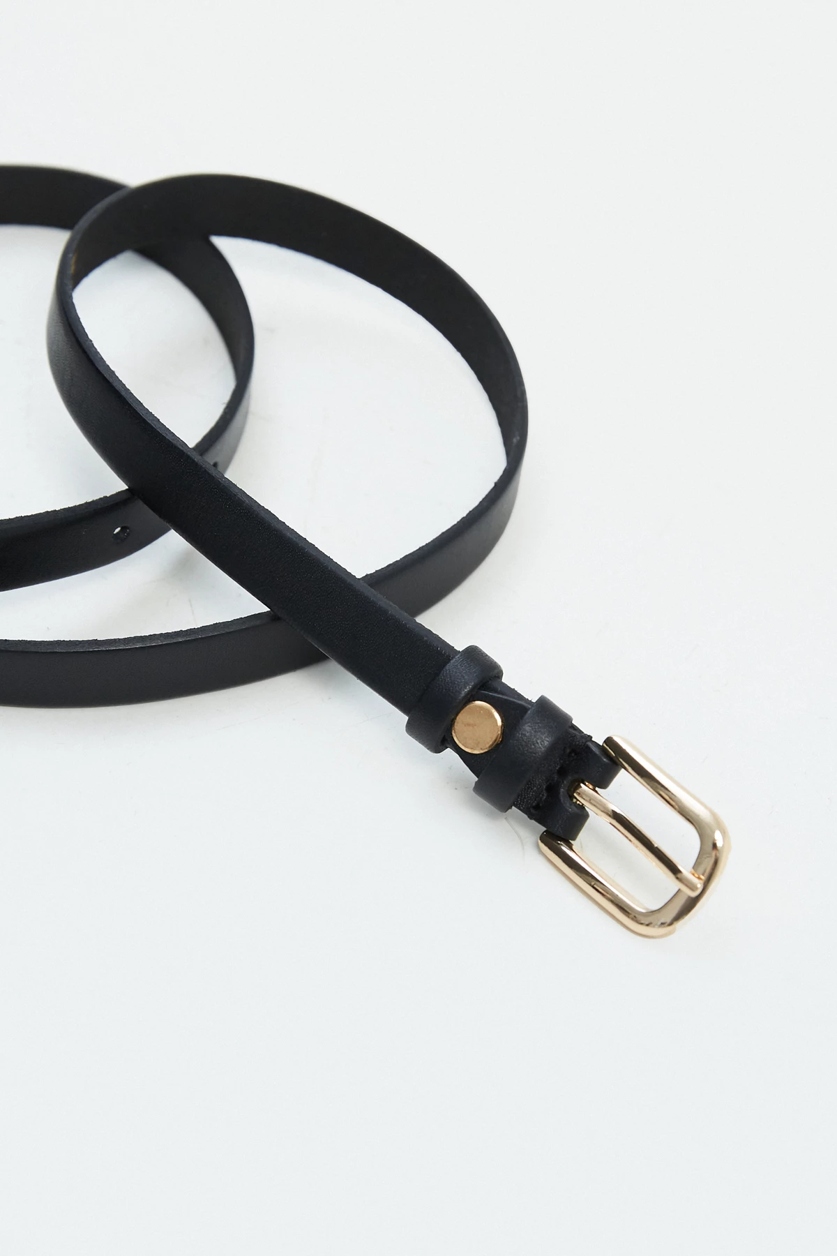 Black leather belt with rectangular gold buckle, photo 1
