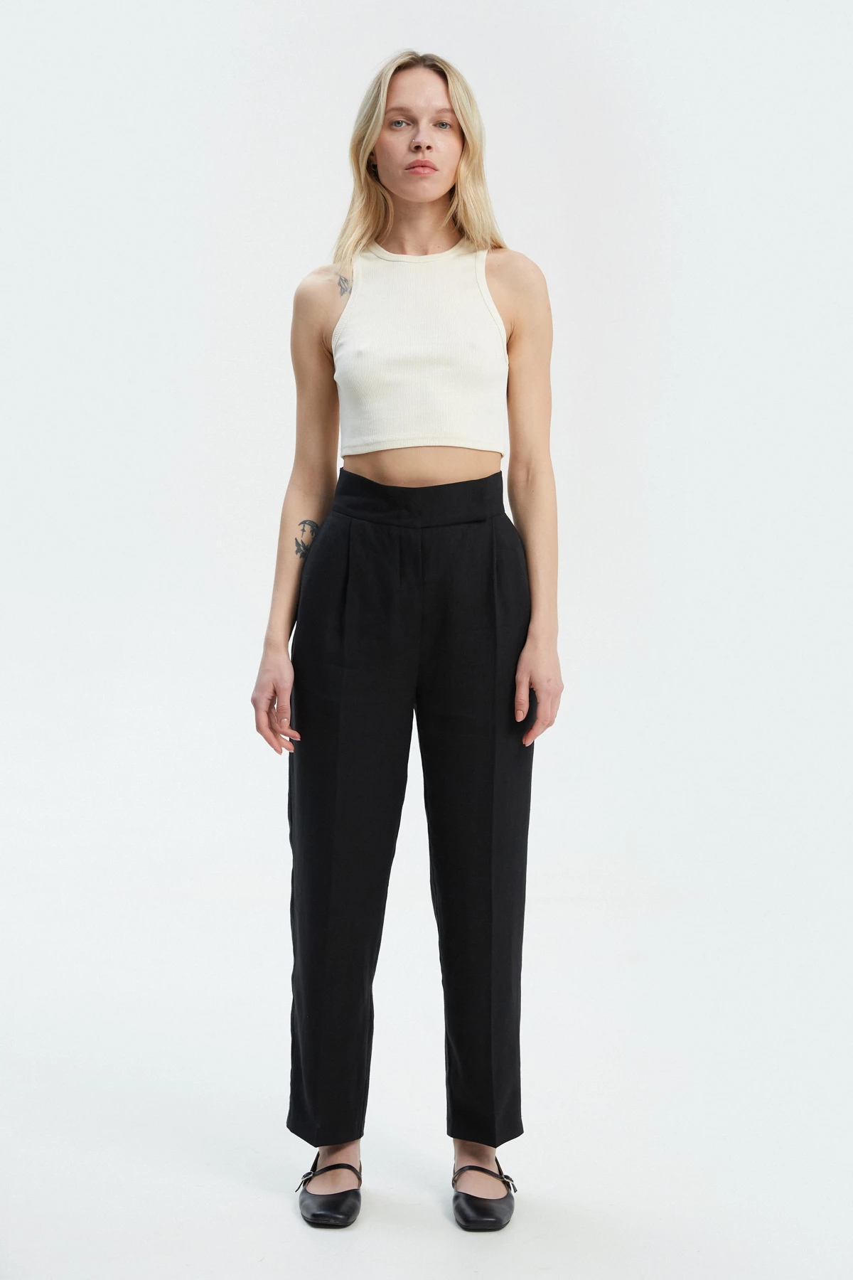 Black straight cut cropped linen trousers, photo 1