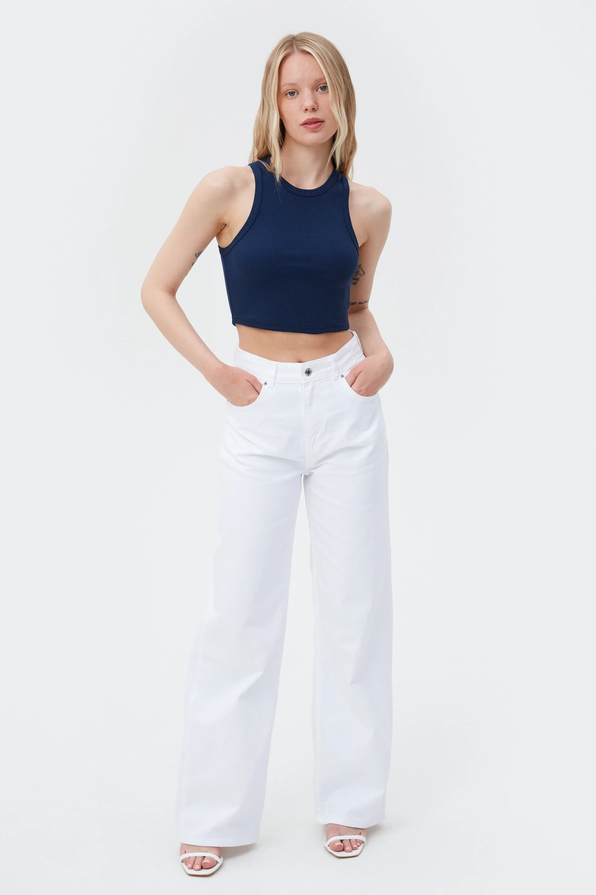 Navy blue cotton crop top with an oval neckline, photo 1