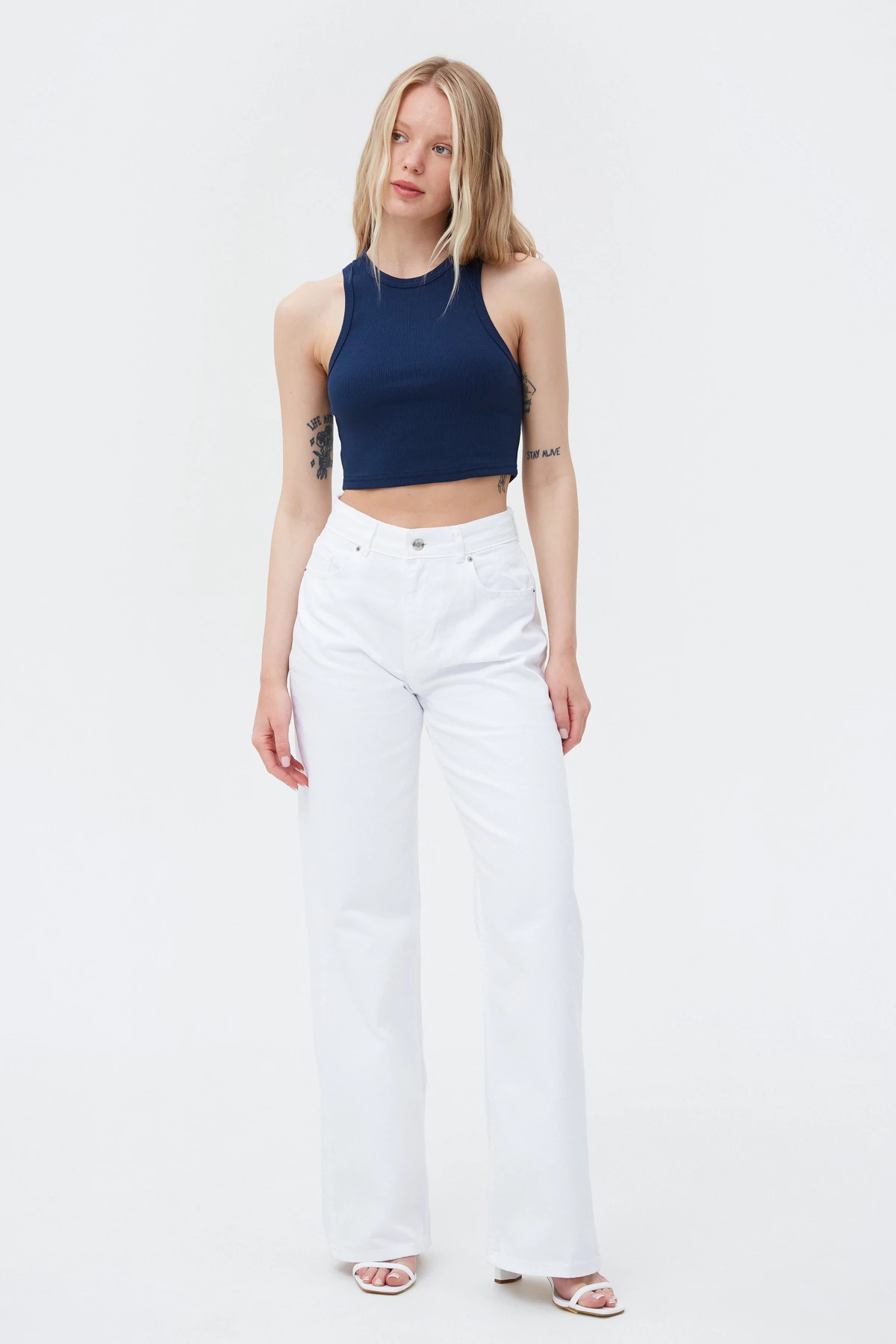 Navy blue cotton crop top with an oval neckline, photo 2