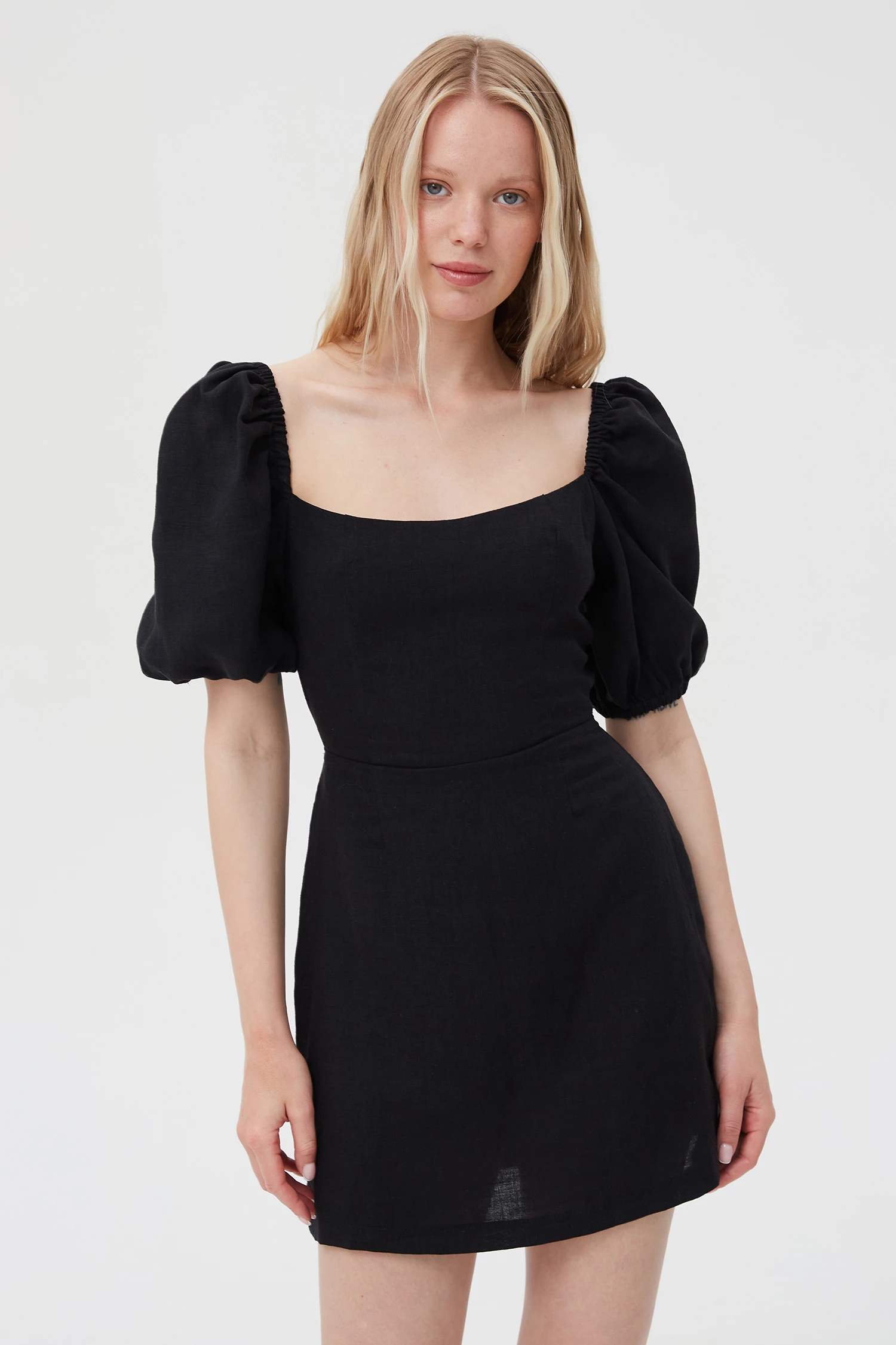 Black short open-back linen dress, photo 2