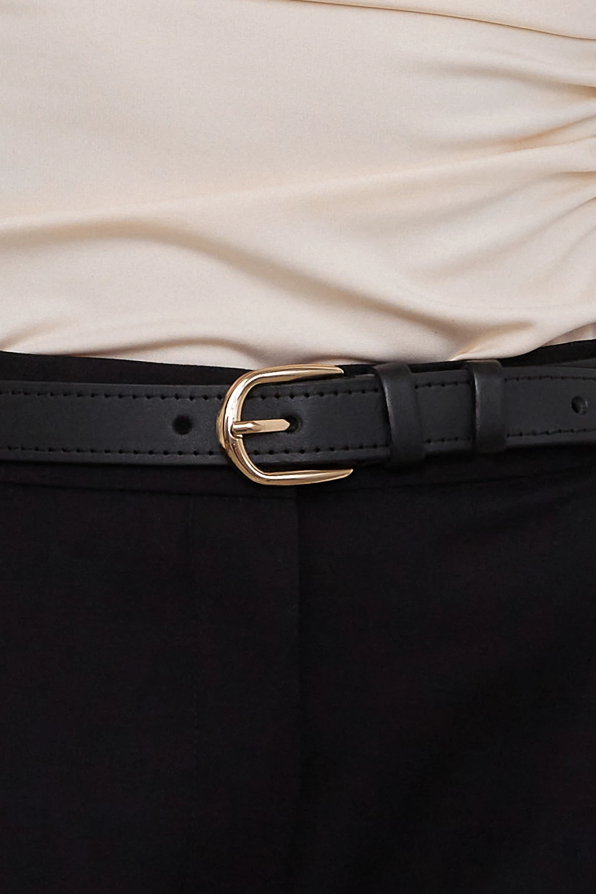 Black leather belt with square gold buckle, photo 4