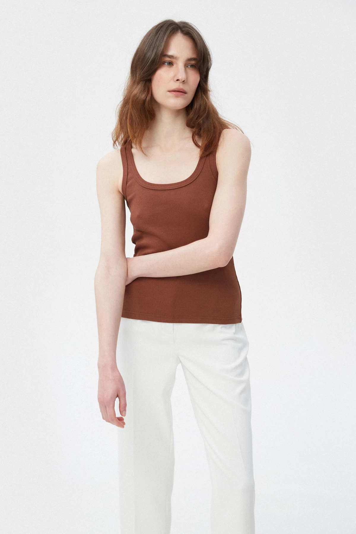 Chocolate cotton ribbed tank top with deep oval neckline, photo 1