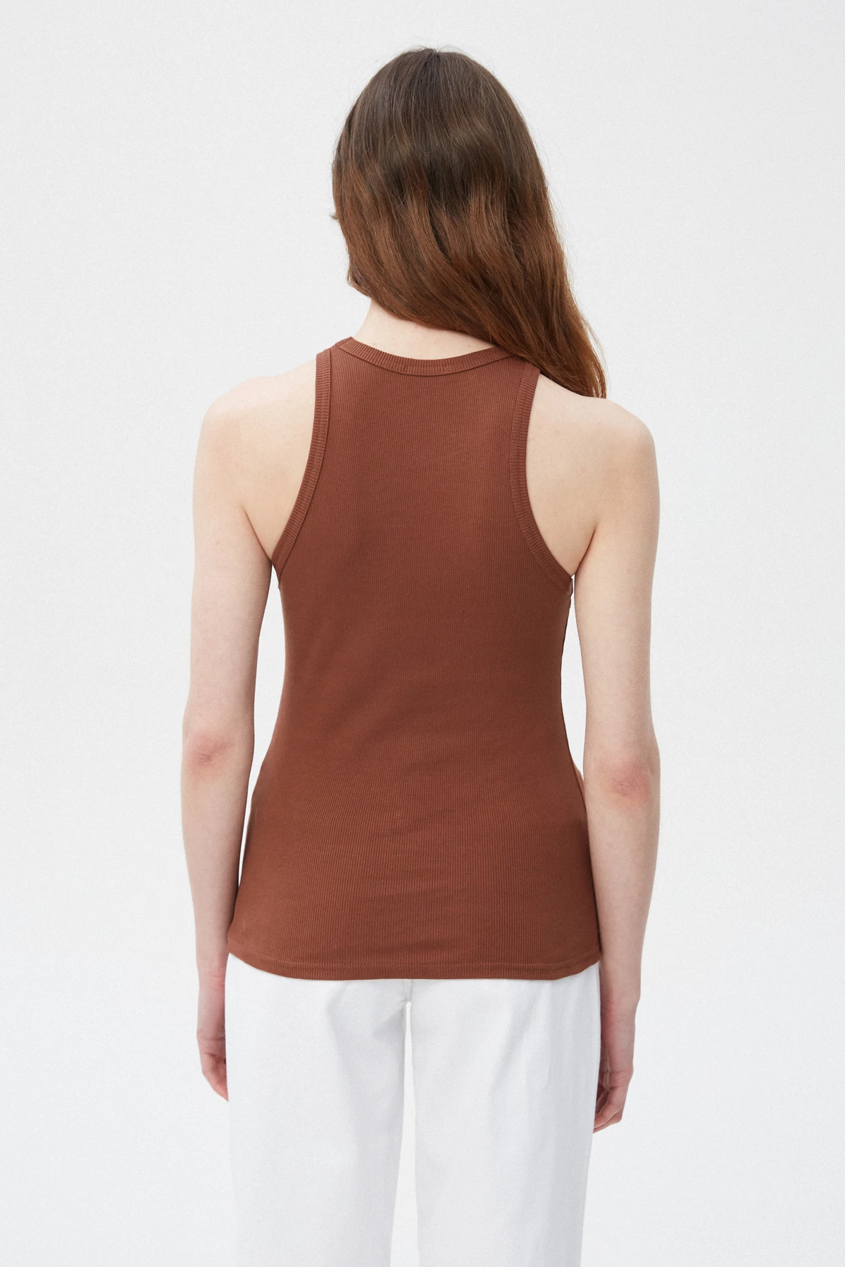 Chocolate cotton ribbed tank top with an oval neckline, photo 4