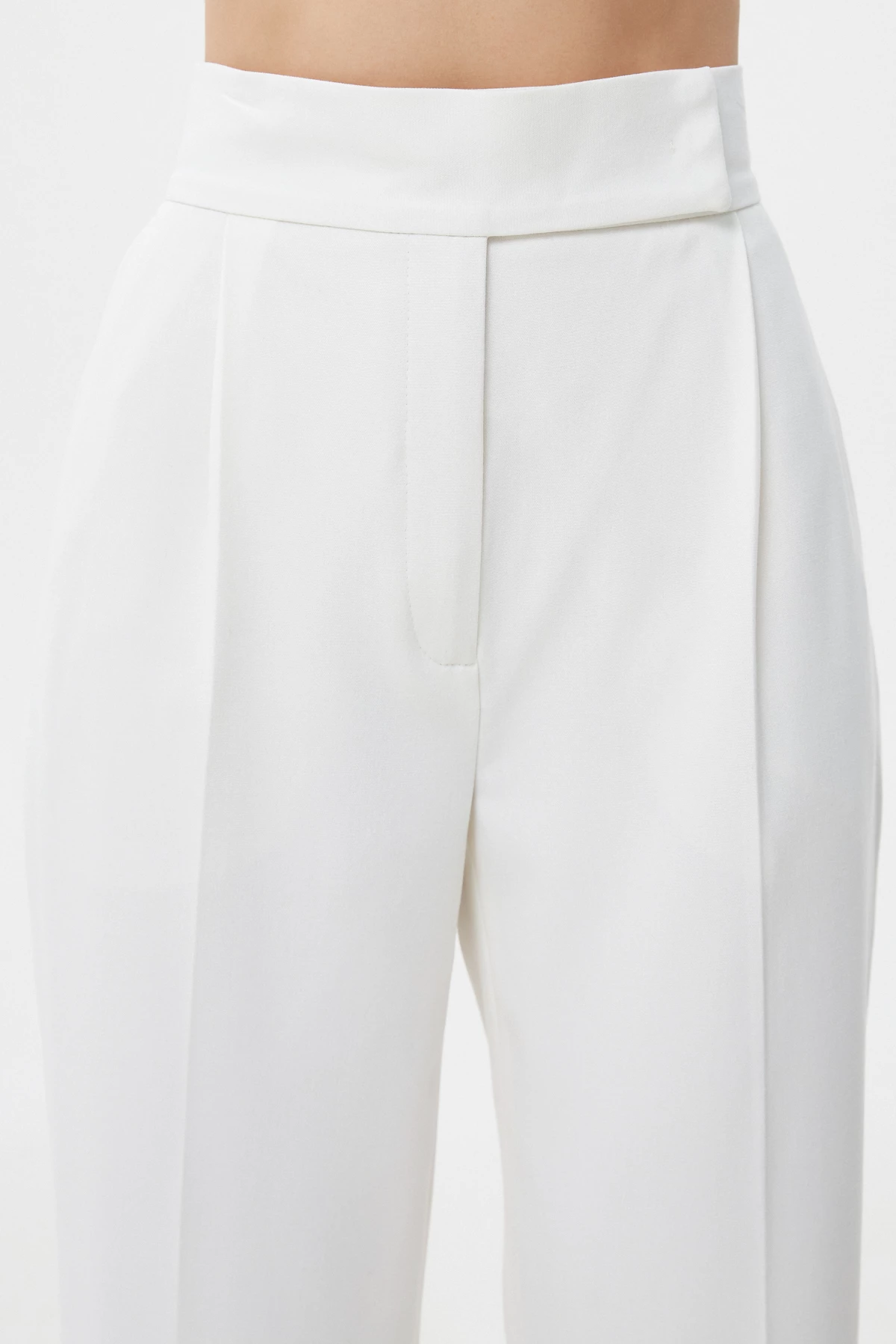 Milky cropped pants made of suit fabric with viscose, photo 4