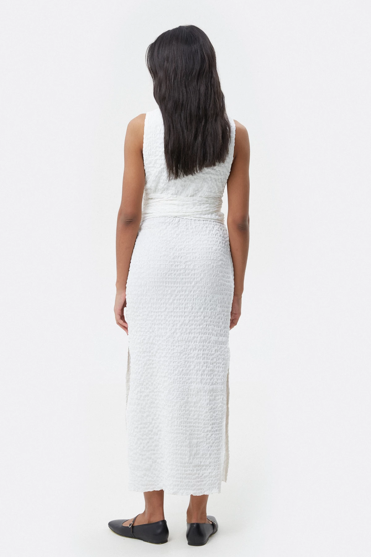 Молочна сукня міді з глибоким вирізом з жатої віскози, фото 5