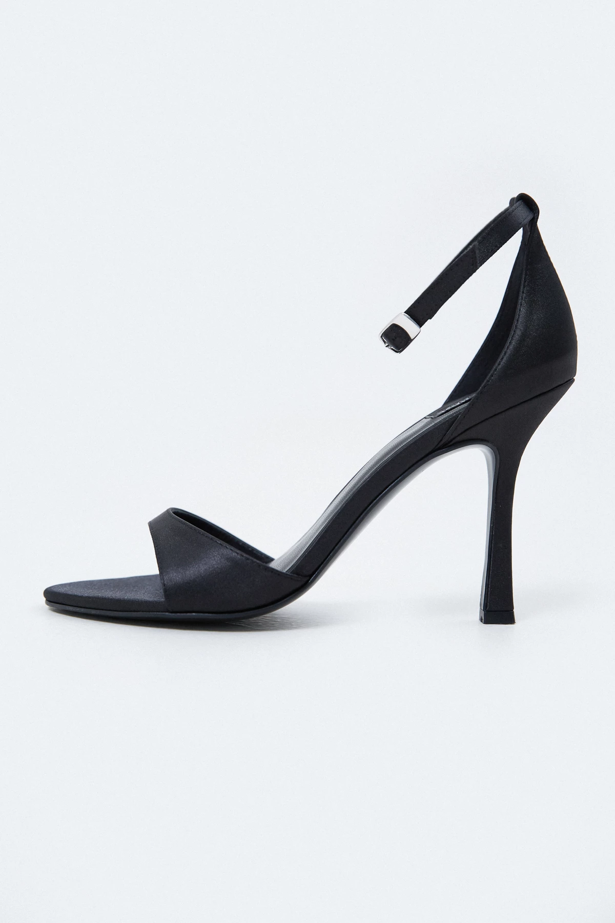 Black satin heels, photo 1
