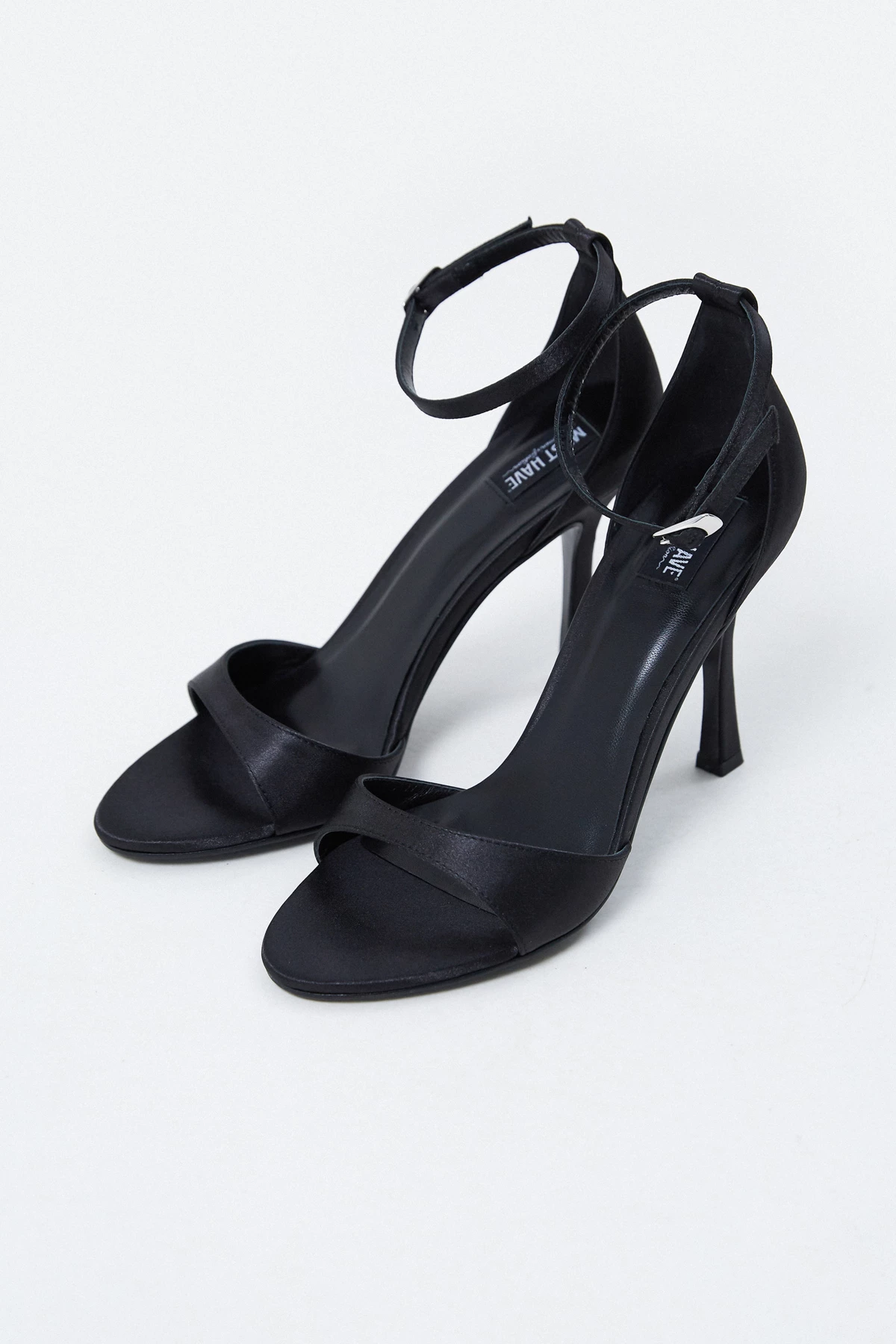 Black satin heels, photo 2