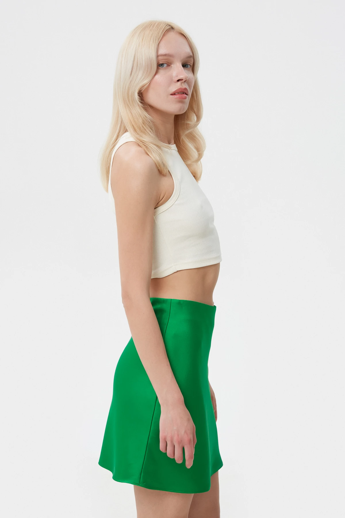 Green short satin skirt, photo 3