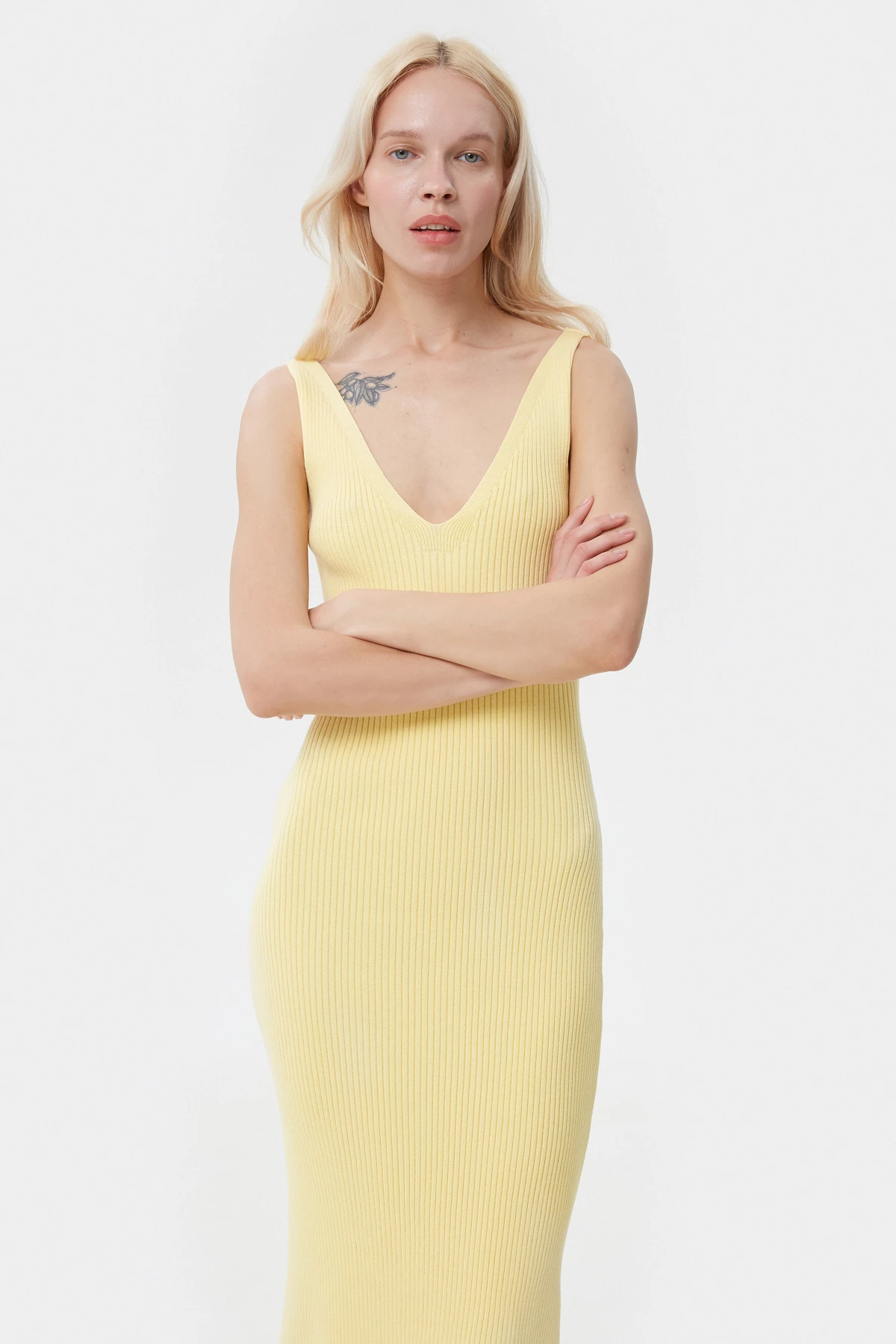 Yellow ribbed midi dress with viscose, photo 3