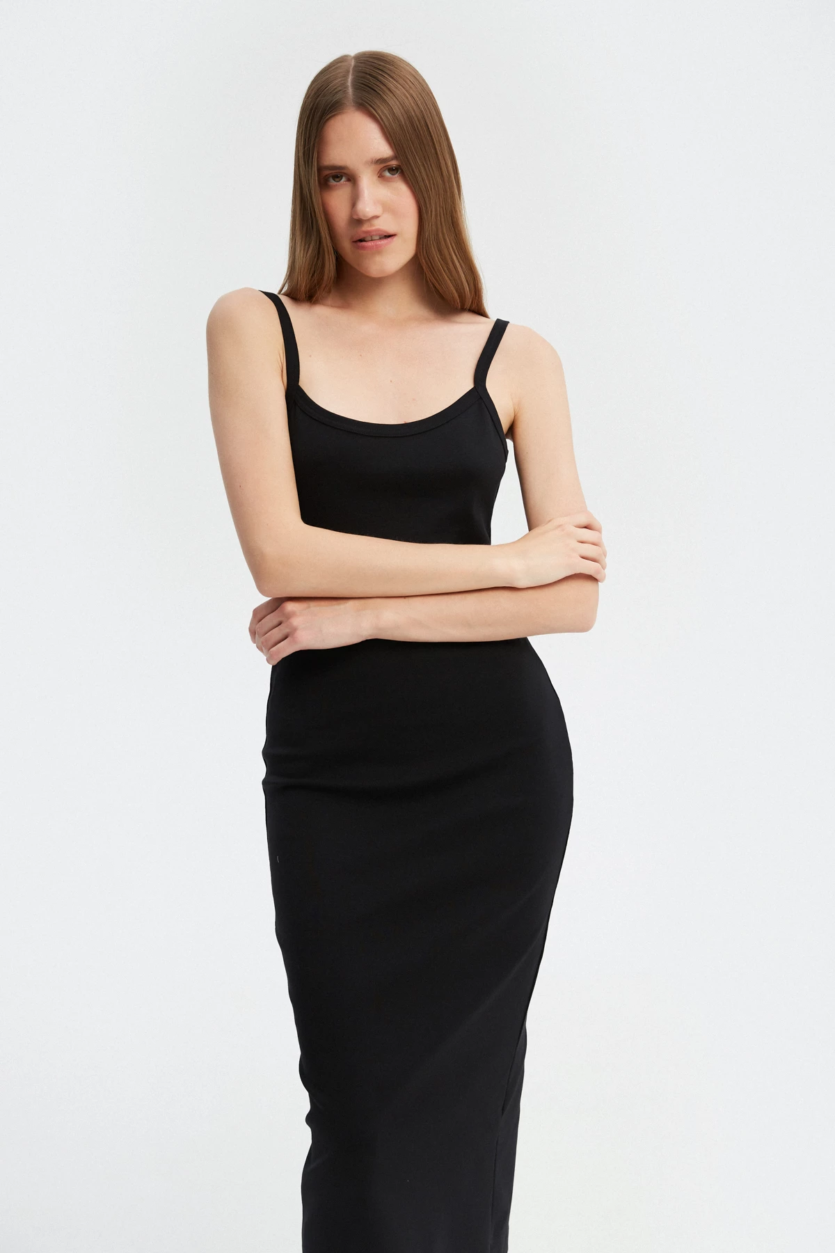 Чорна сукня міді з відкритою спиною з трикотажу, фото 3