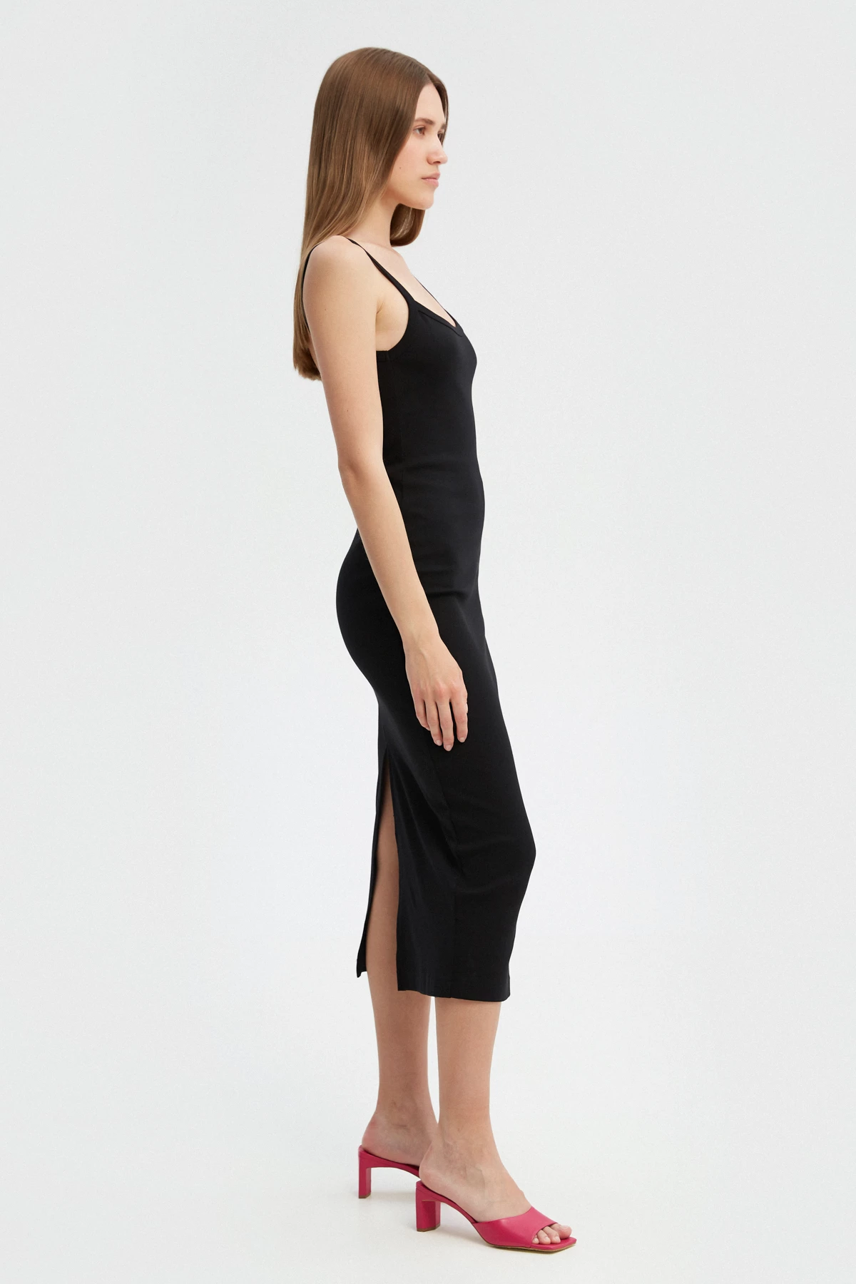 Чорна сукня міді з відкритою спиною з трикотажу, фото 4