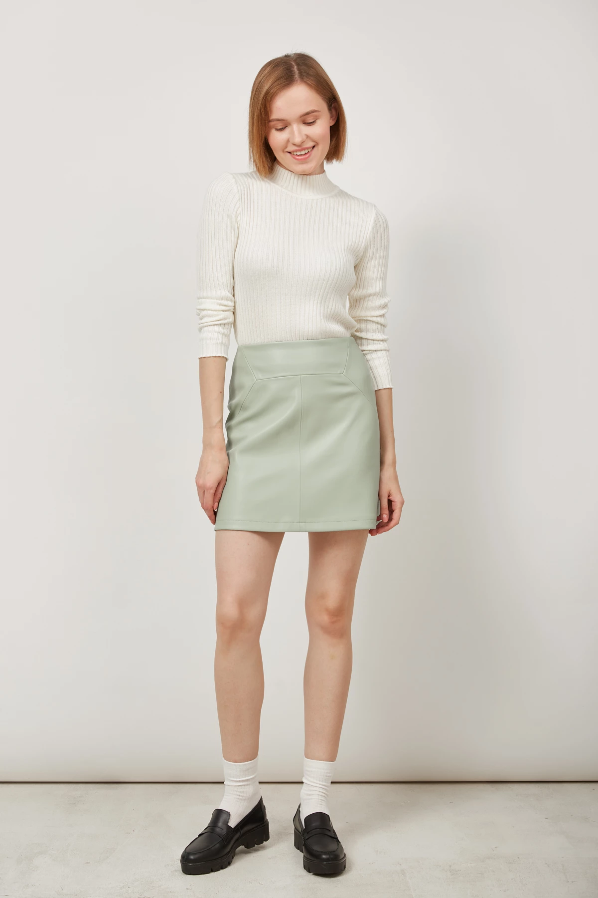 Sweater Outfitting: How to Style Your Favorite Skirts with Sweaters – Shop  the Mint