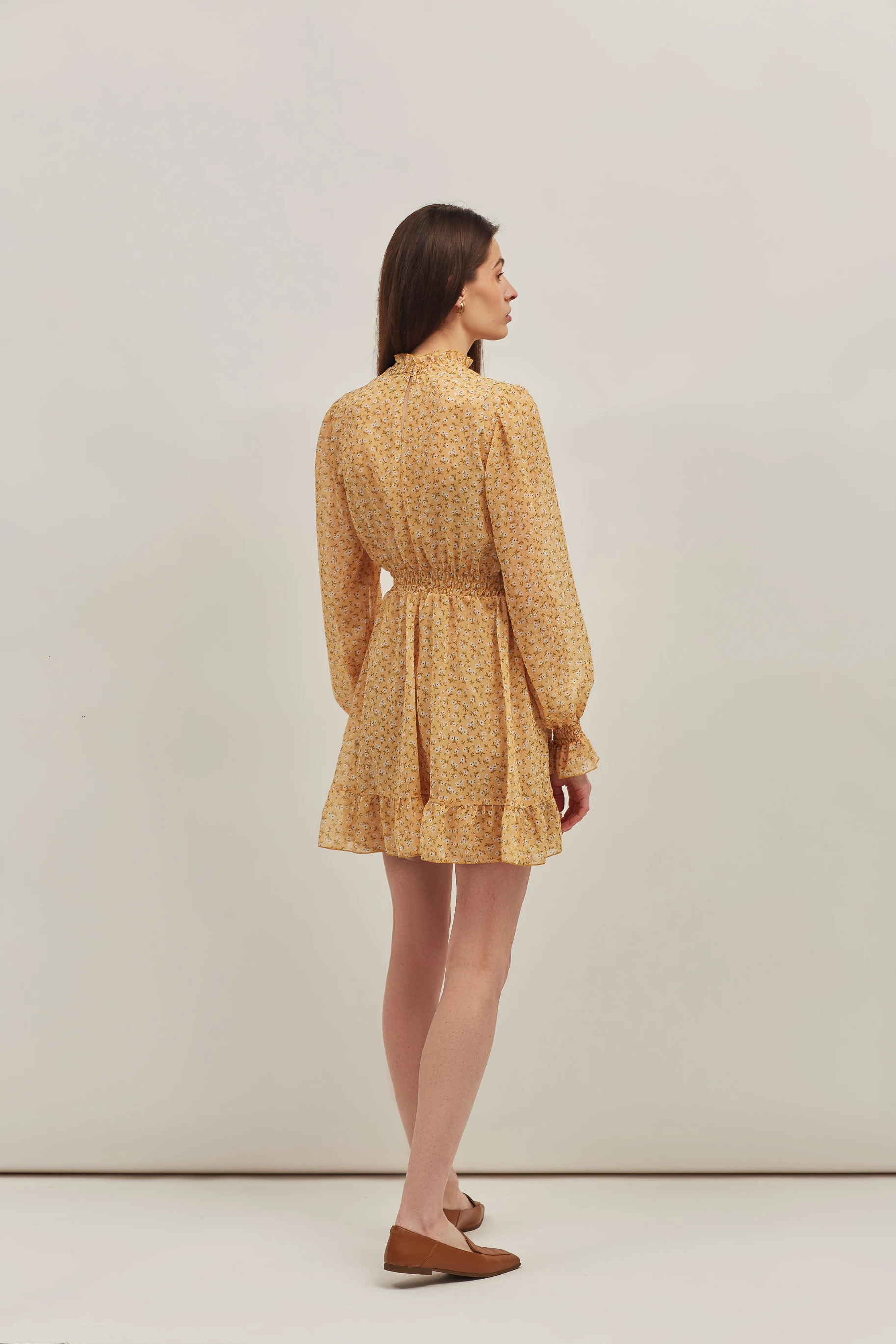 Yellow waist-fitted mini dress with flower print, photo 5