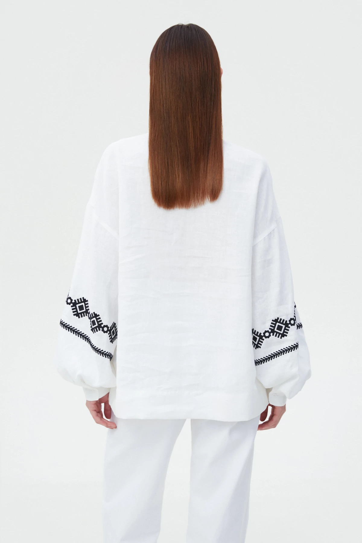 White linen vyshyvanka shirt with floral embroidery, photo 4