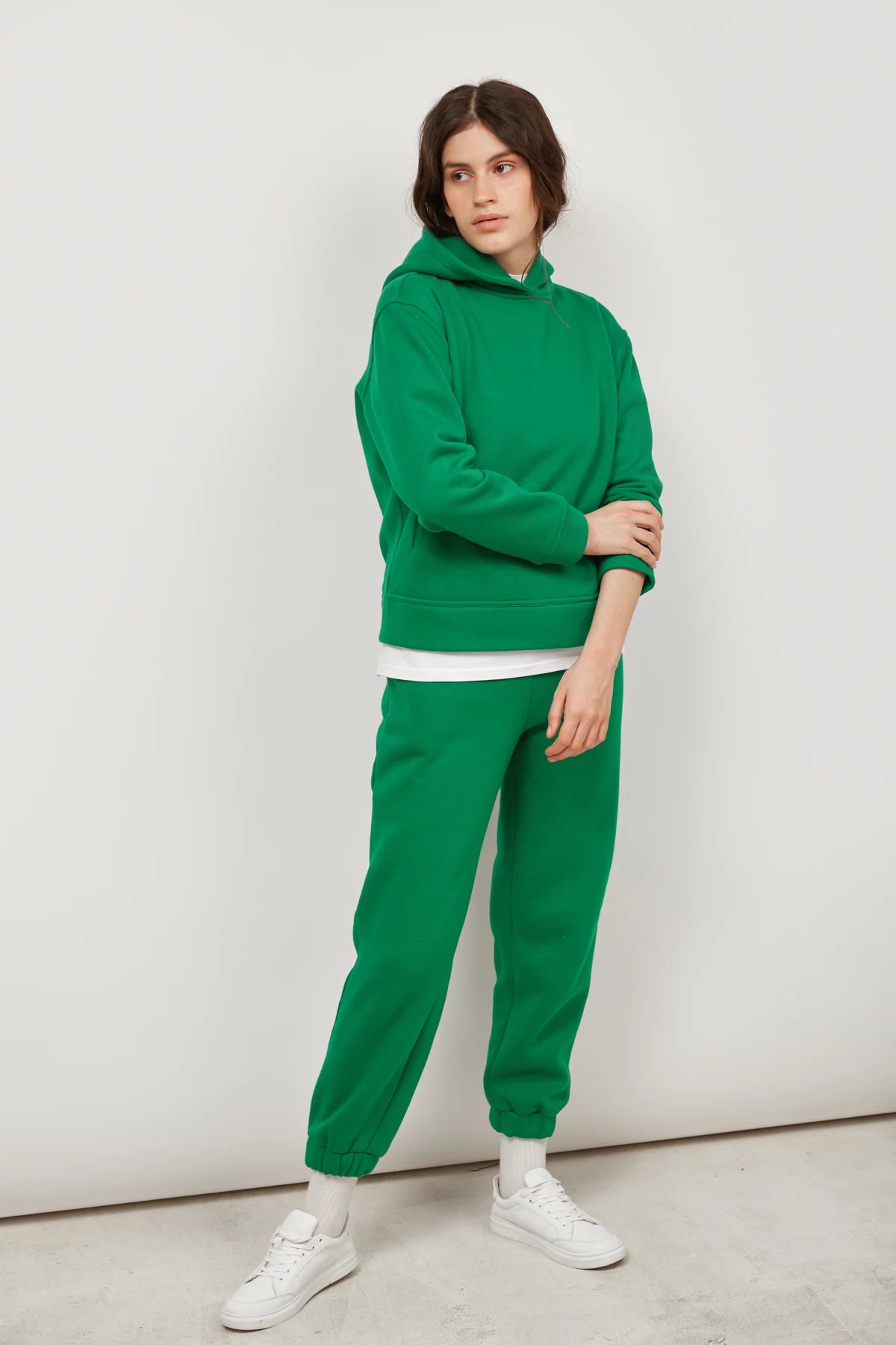 Укорочене худі вільного силуету зеленого кольору, фото 3