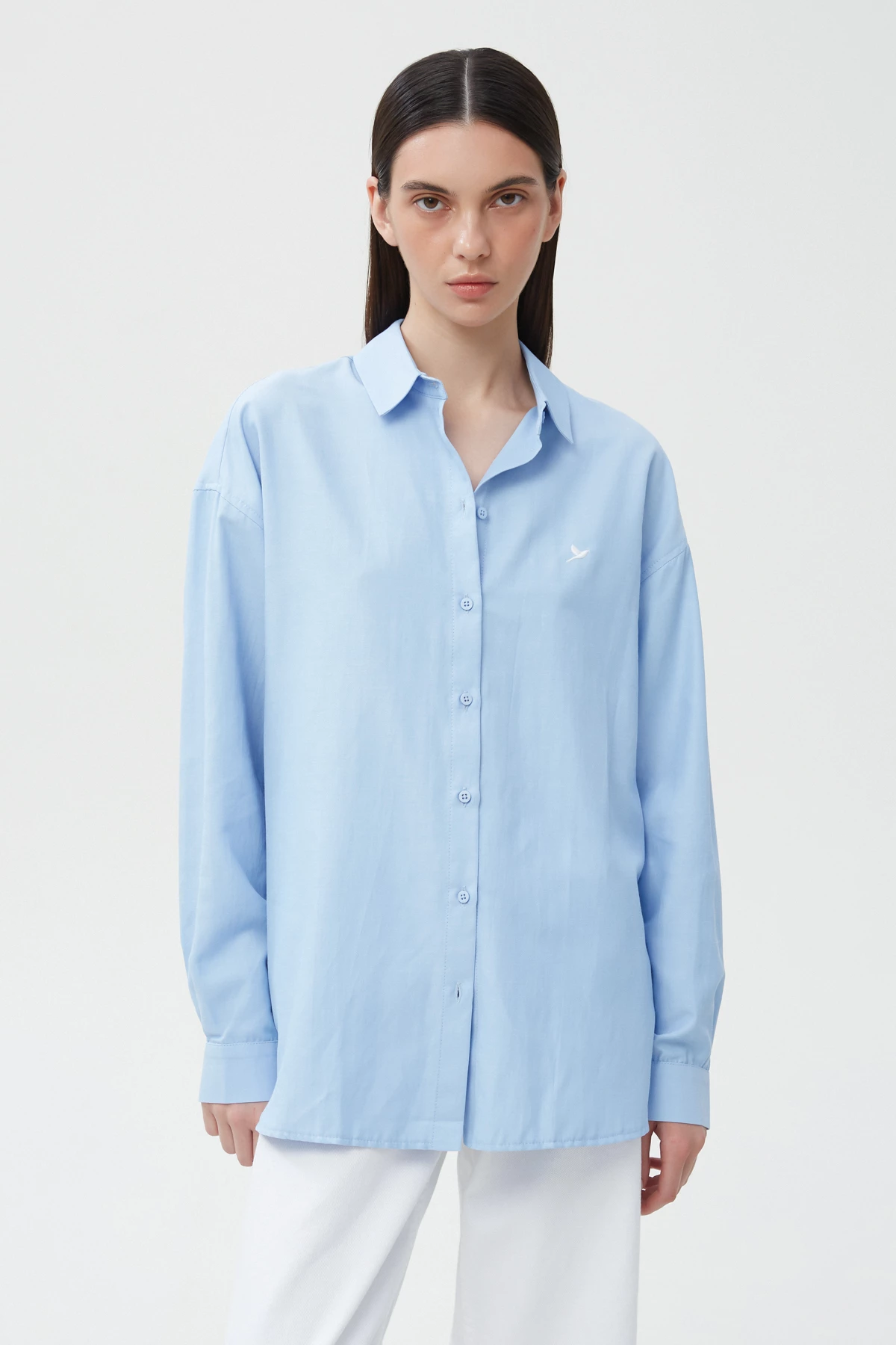 Вільна сорочка блакитного кольору з вишивкою "Соловей" з бавовною , фото 1