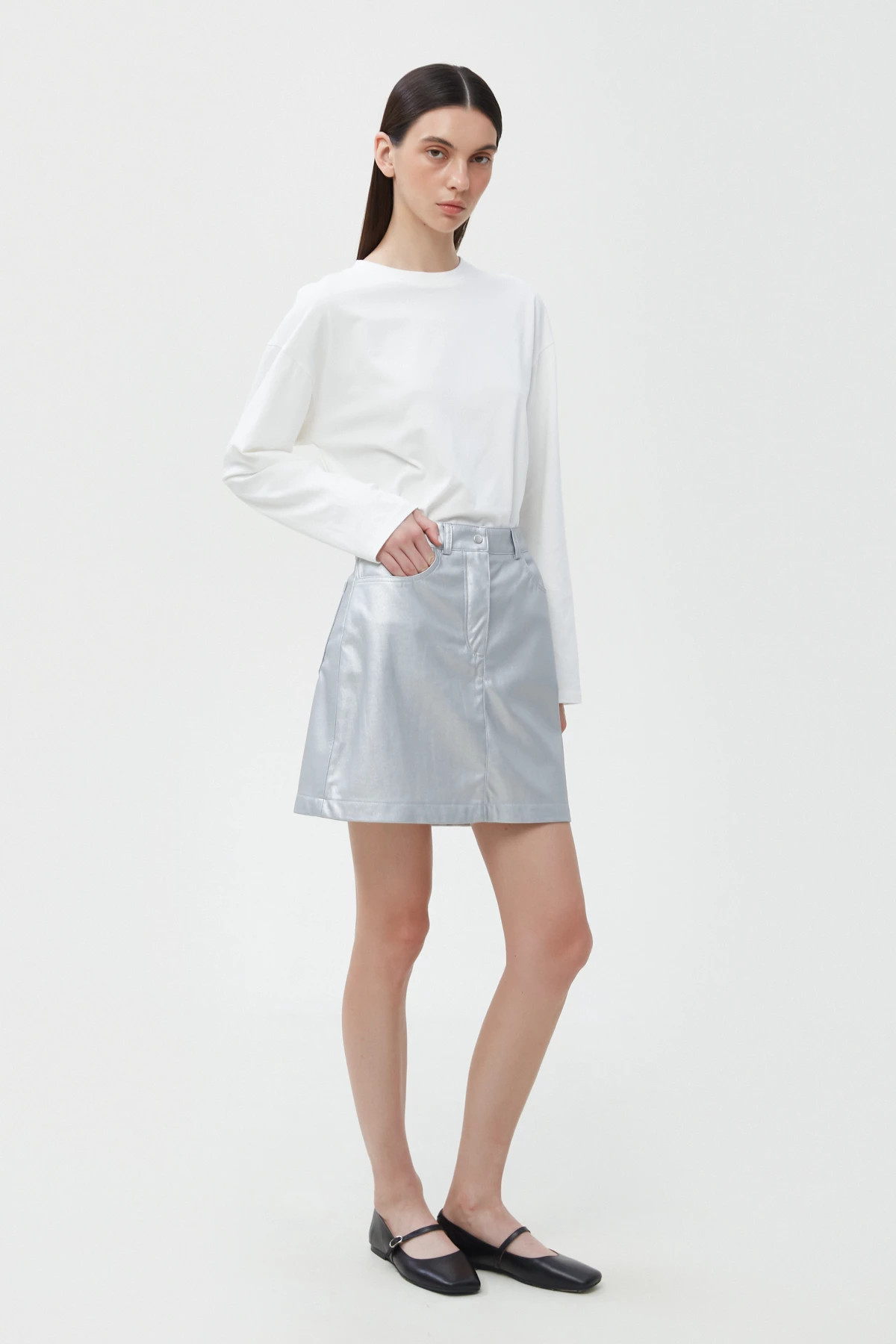 Silver faux-leather mini skirt, photo 1