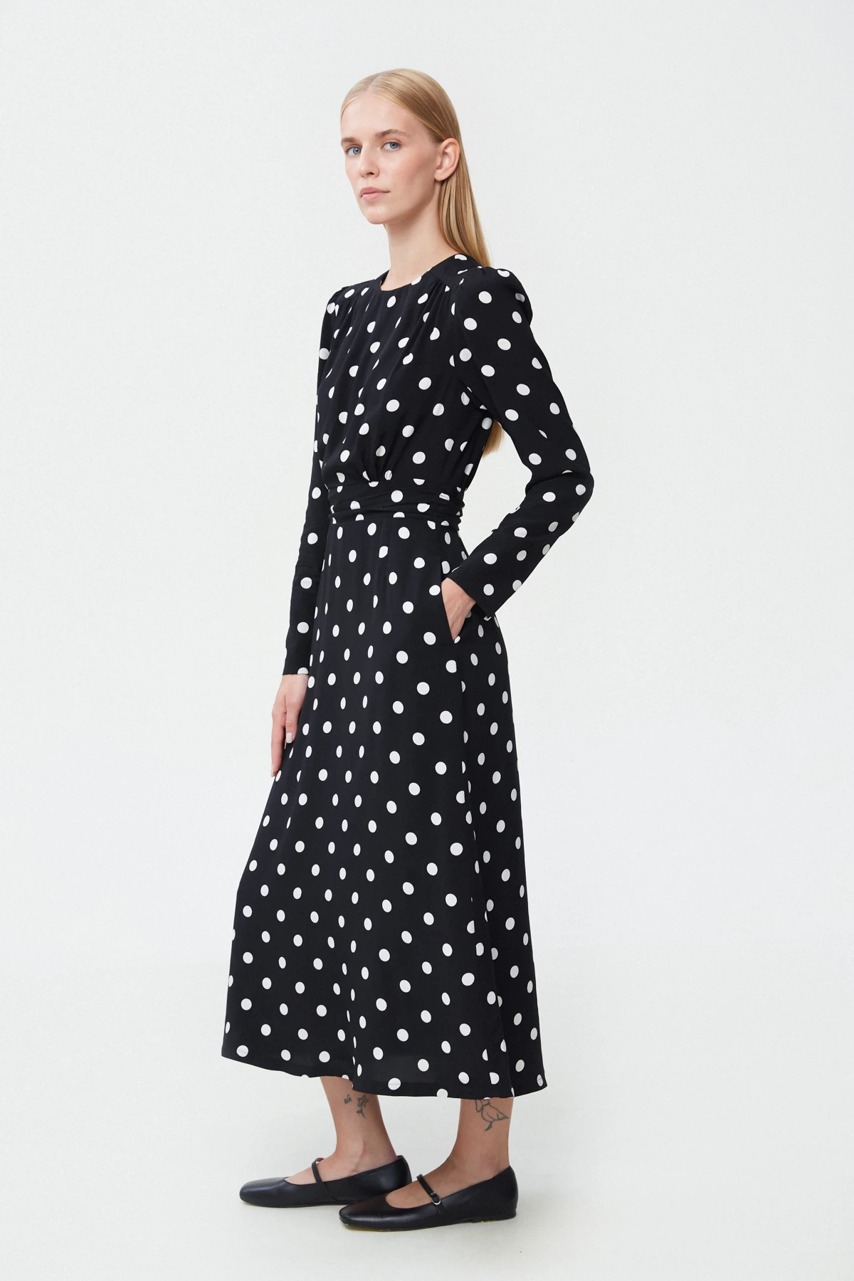 Black viscose midi dress with polka dot print, photo 5