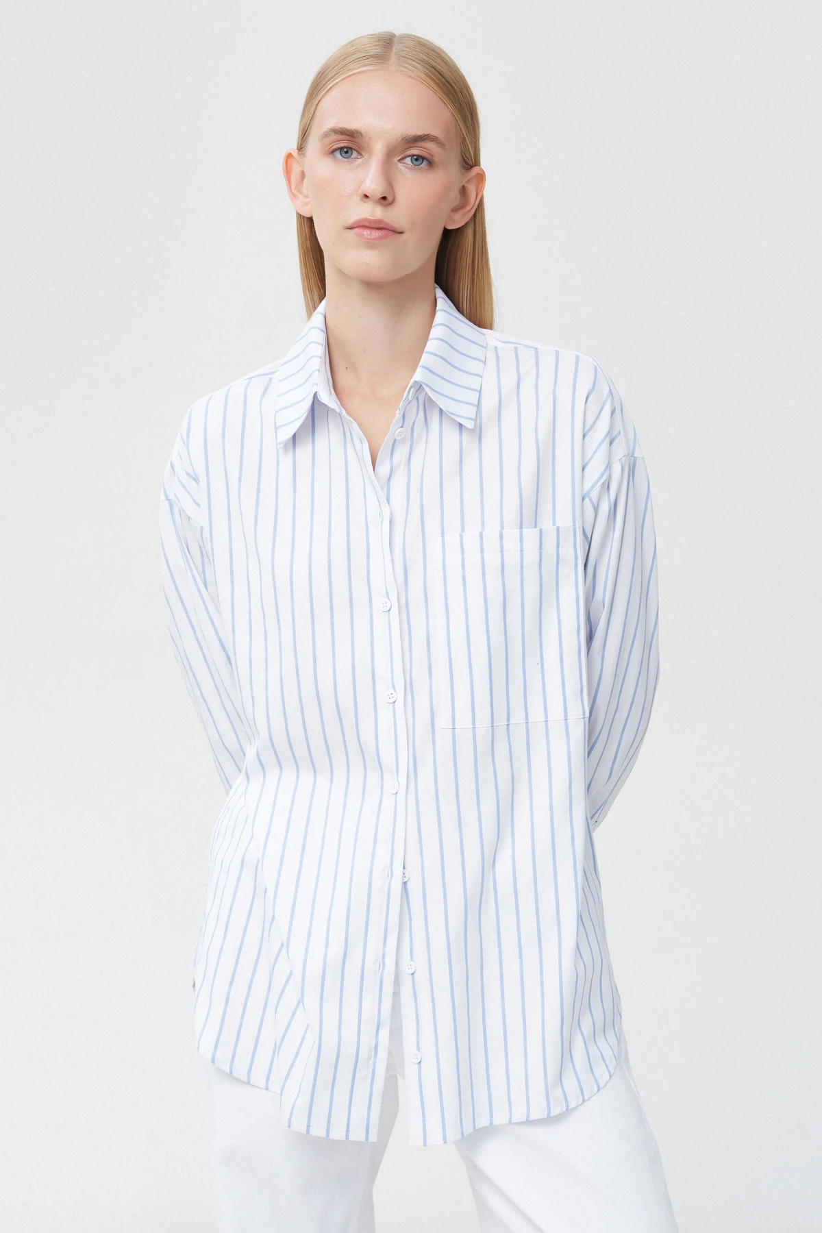 Біла сорочка в світло-блакитну смужку з бавовною, фото 2