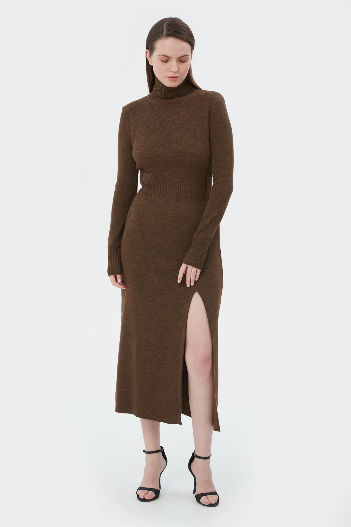 Brown knitted wool midi dress , photo 1