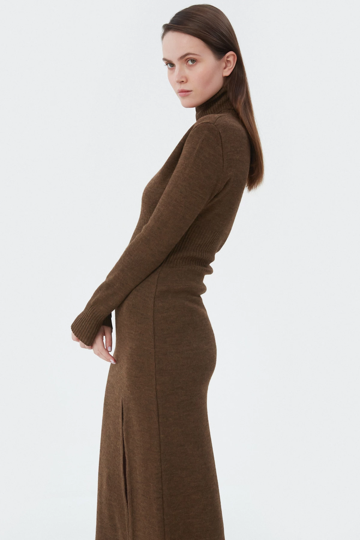 Brown knitted wool midi dress , photo 2