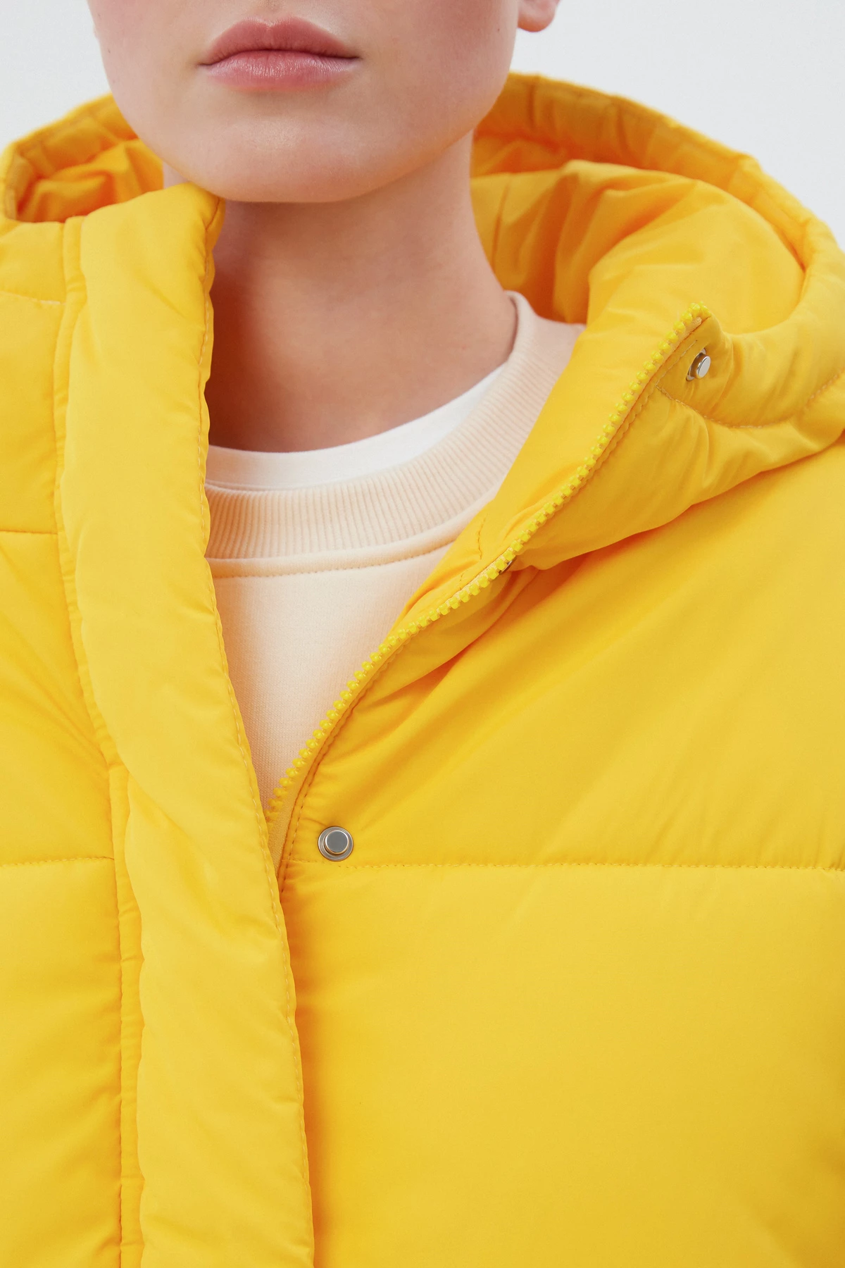 Жовта стьобана куртка з утеплювачем екопух, фото 7