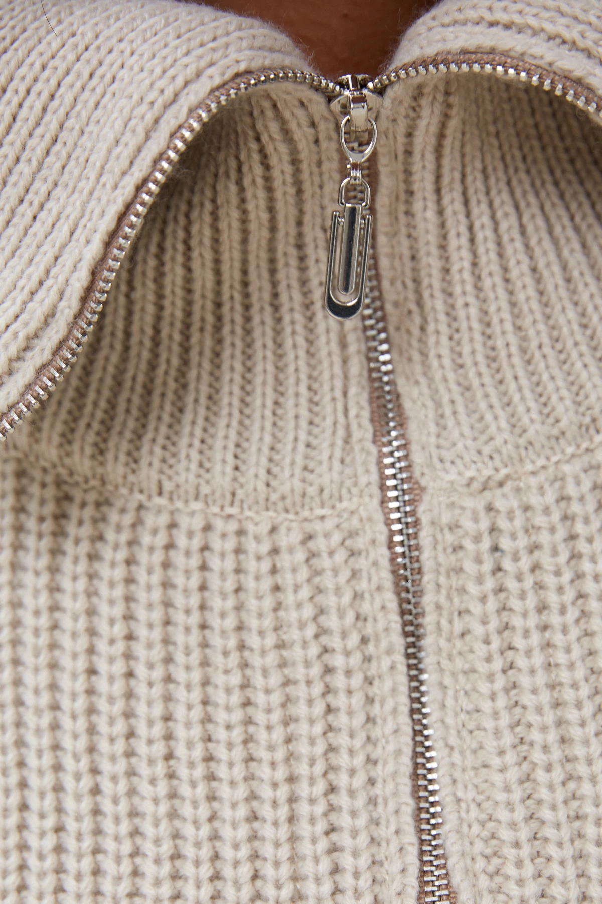 Knitted beige sweater with wool, photo 4