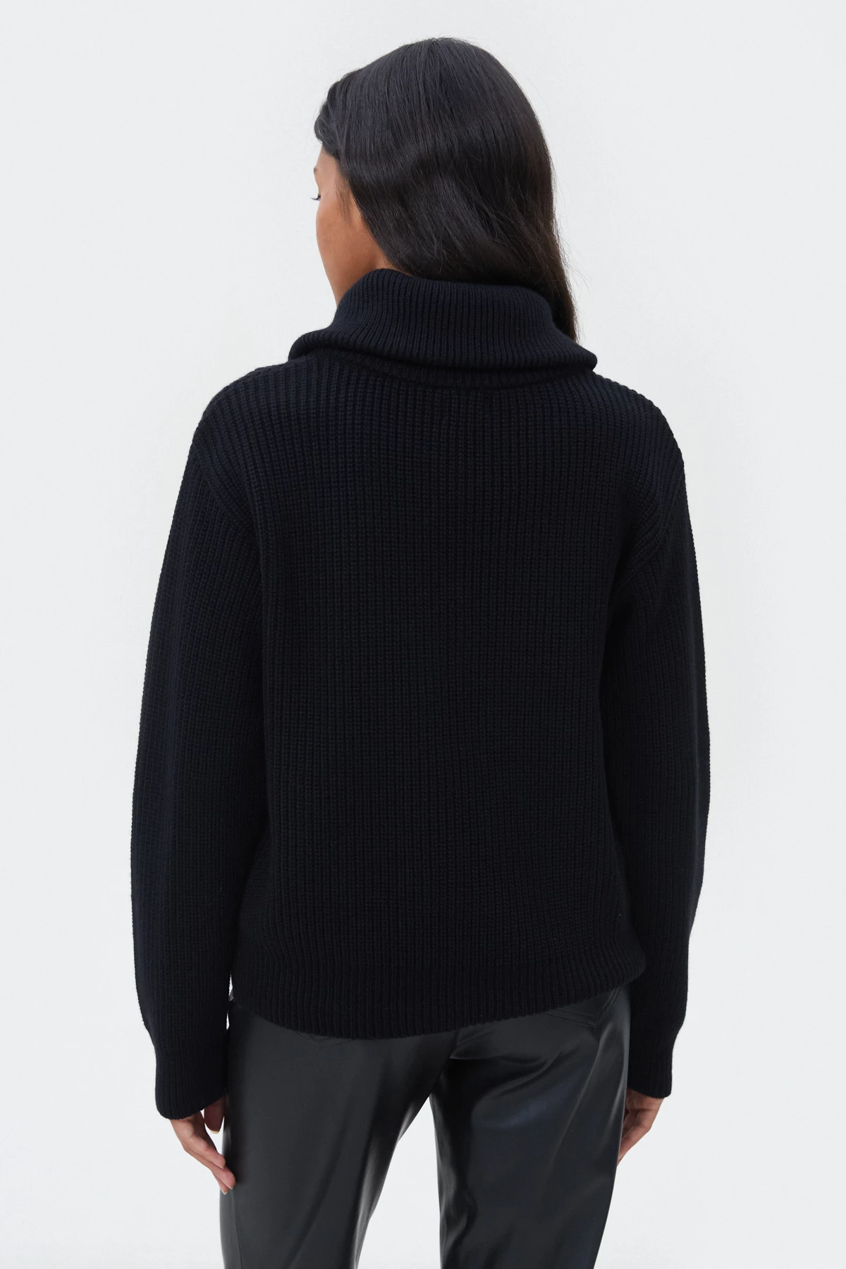 Чорний в’язаний светр з вовною , фото 5